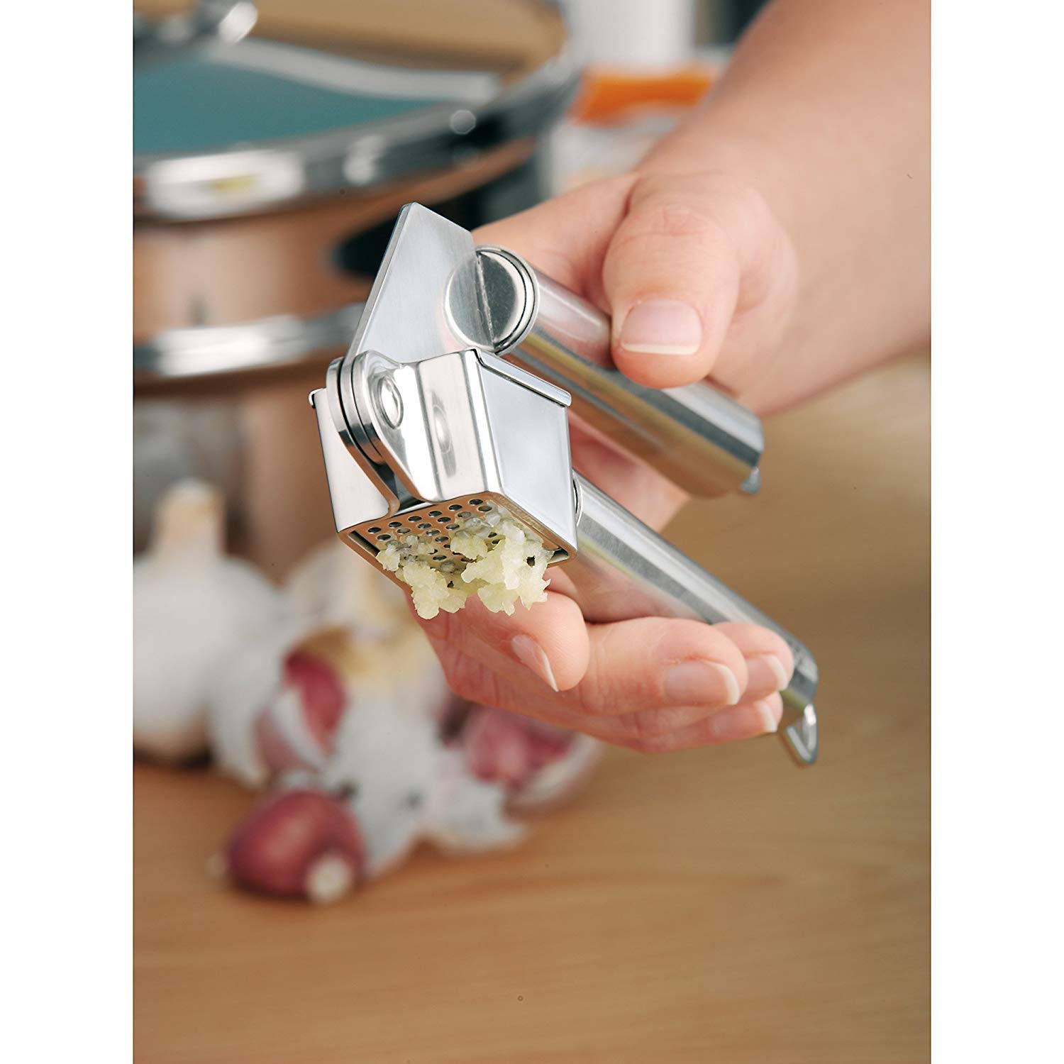 WMF Profi Plus Cromargan Stainless Steel Garlic Press - Red, 17.5 cm - Easy Squeeze Design for Fresh Garlic, Perfect for Cooking, Baking & Meal Prep