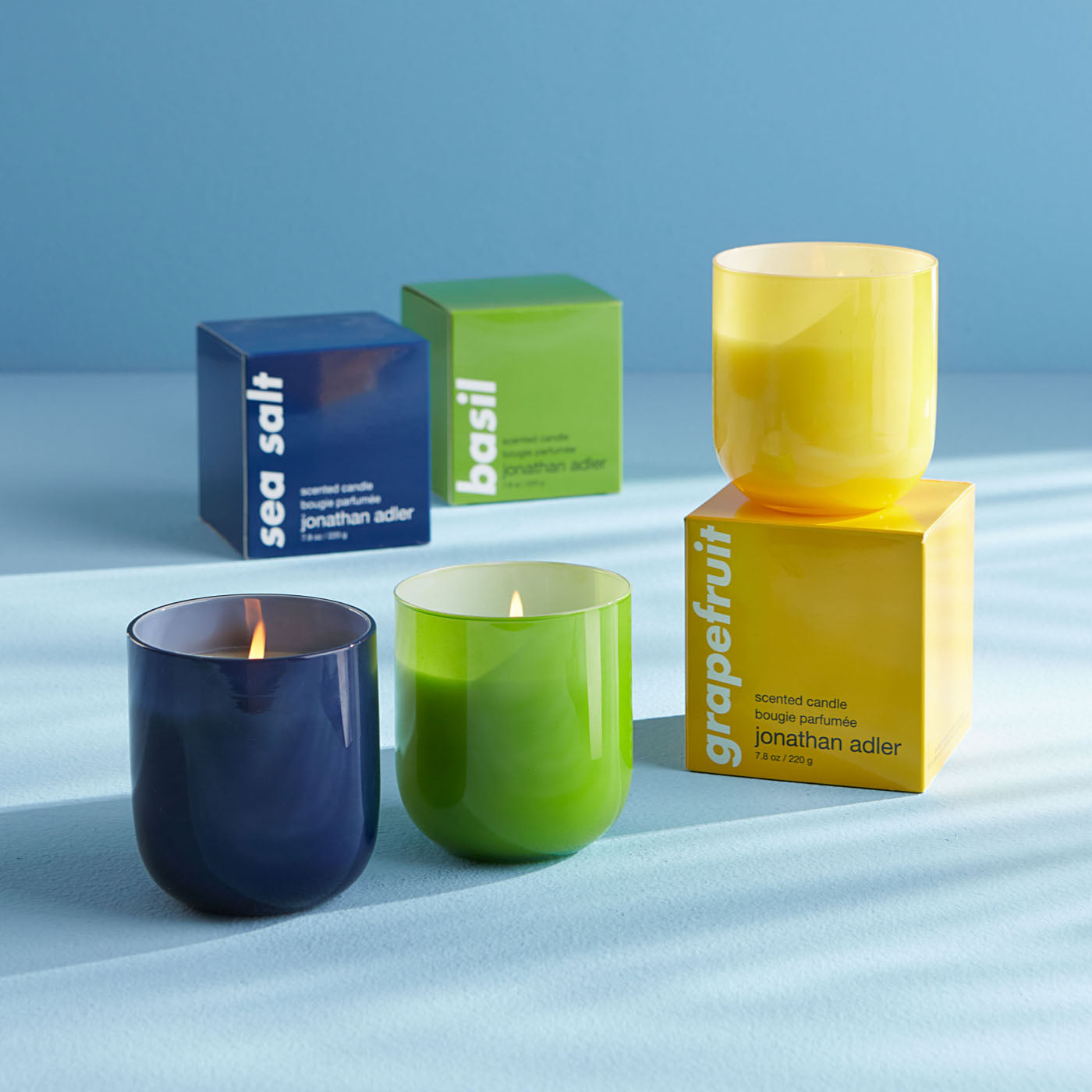 Refreshing Grapefruit Scented Candle - Natural Soy Wax Aromatherapy Candle for Home, Office & Relaxation - Perfect for Stress Relief & Mood Boosting