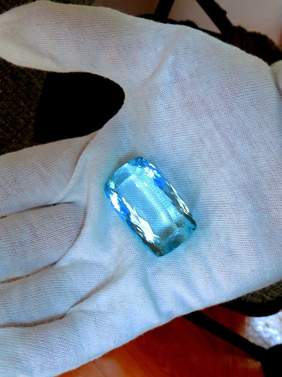 GIA Certified 157.55 Carat Natural Aqua Blue Cushion Cut Aquamarine Gemstone - Stunning Jewelry for Engagement Rings & Luxury Gifts