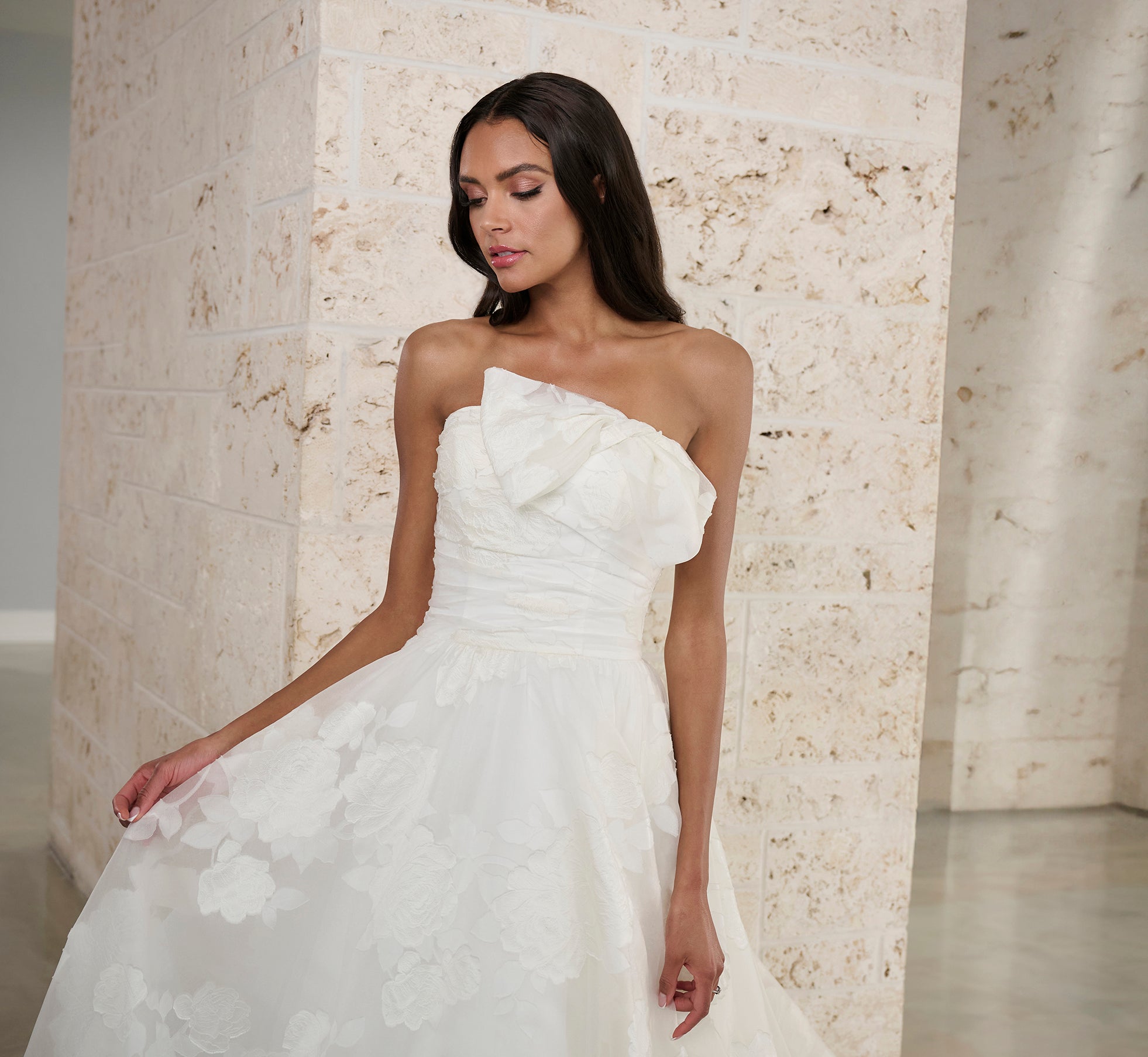 Elegant Textured Organza A-Line Gown with Detachable Ivory Bow | Formal Wedding Dress for Brides, Prom, Evening Gala & Special Occasions