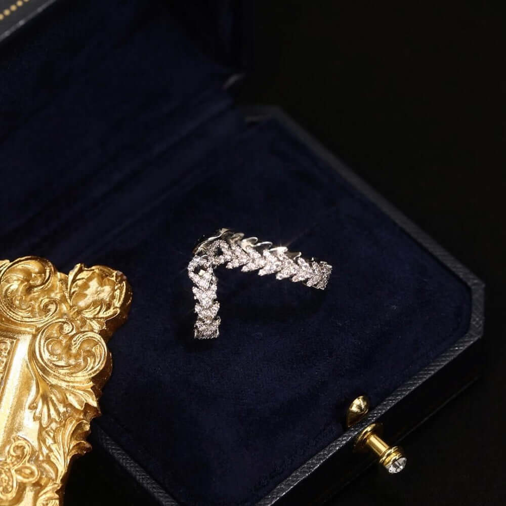 Sparkly Leaf Layering Ear Cuff - Trendy Gold/Silver Leaf Ear Cuff Jewelry for Women | Perfect for Parties, Weddings & Everyday Wear | R1194