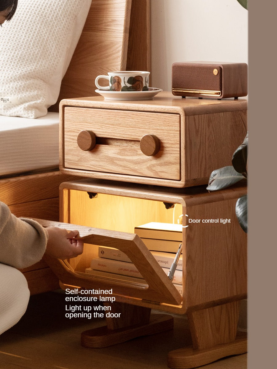 360° Rotating Oak Solid Wood Nightstand - Modern Bedside Table for Bedroom, Living Room & Office
