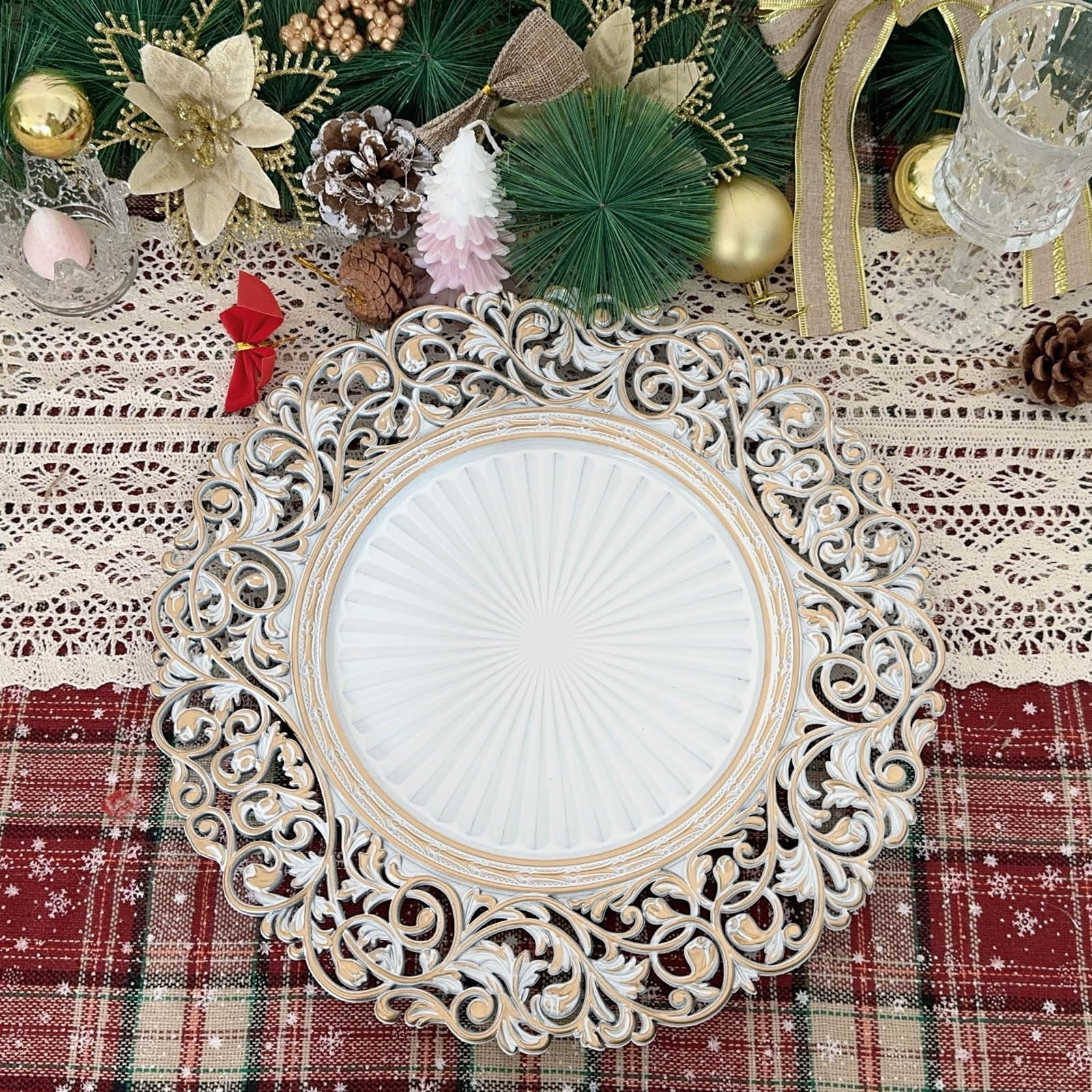 13-Inch Round Plastic Charger Plates Set of 8 - Elegant White Gold Edge for Wedding, Party & Dinner Decor - Premium Disposable Charger Plates for Buffet, Banquet & Special Events