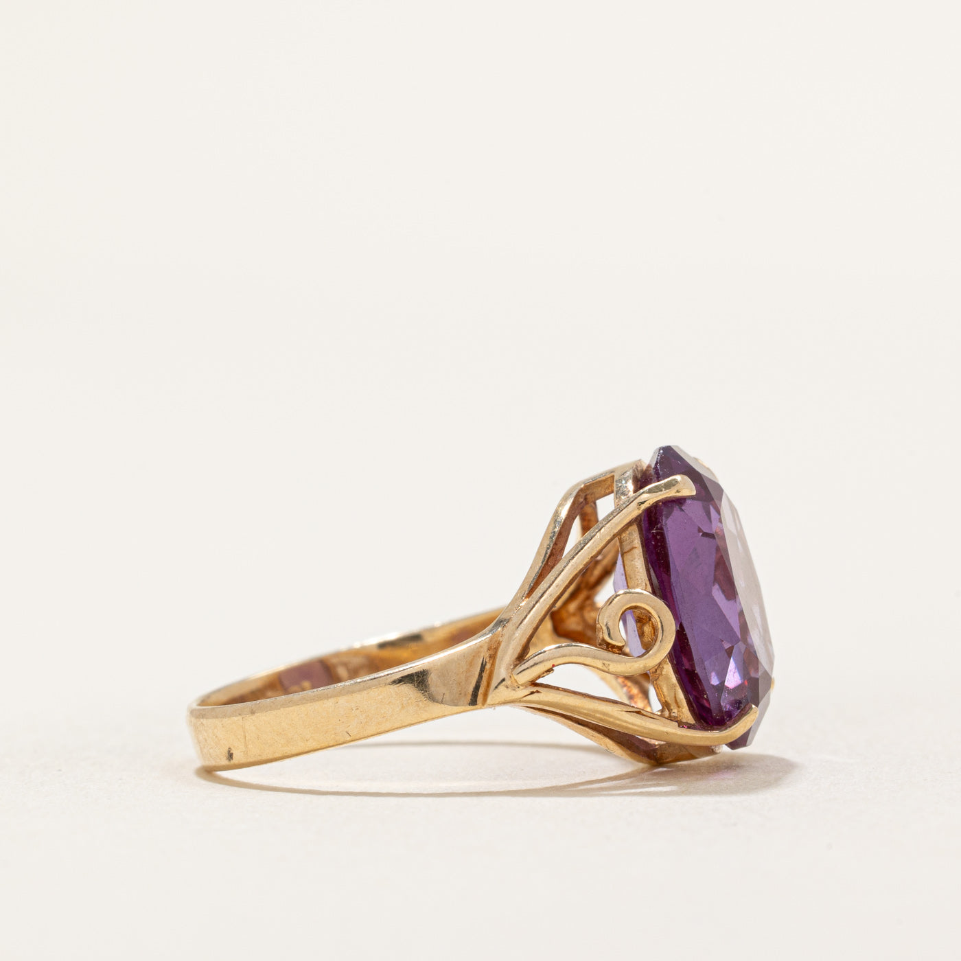 4.50ct Synthetic Color Change Sapphire Cocktail Ring - Size 6 | Elegant Evening Wear & Special Occasion Jewelry for Women