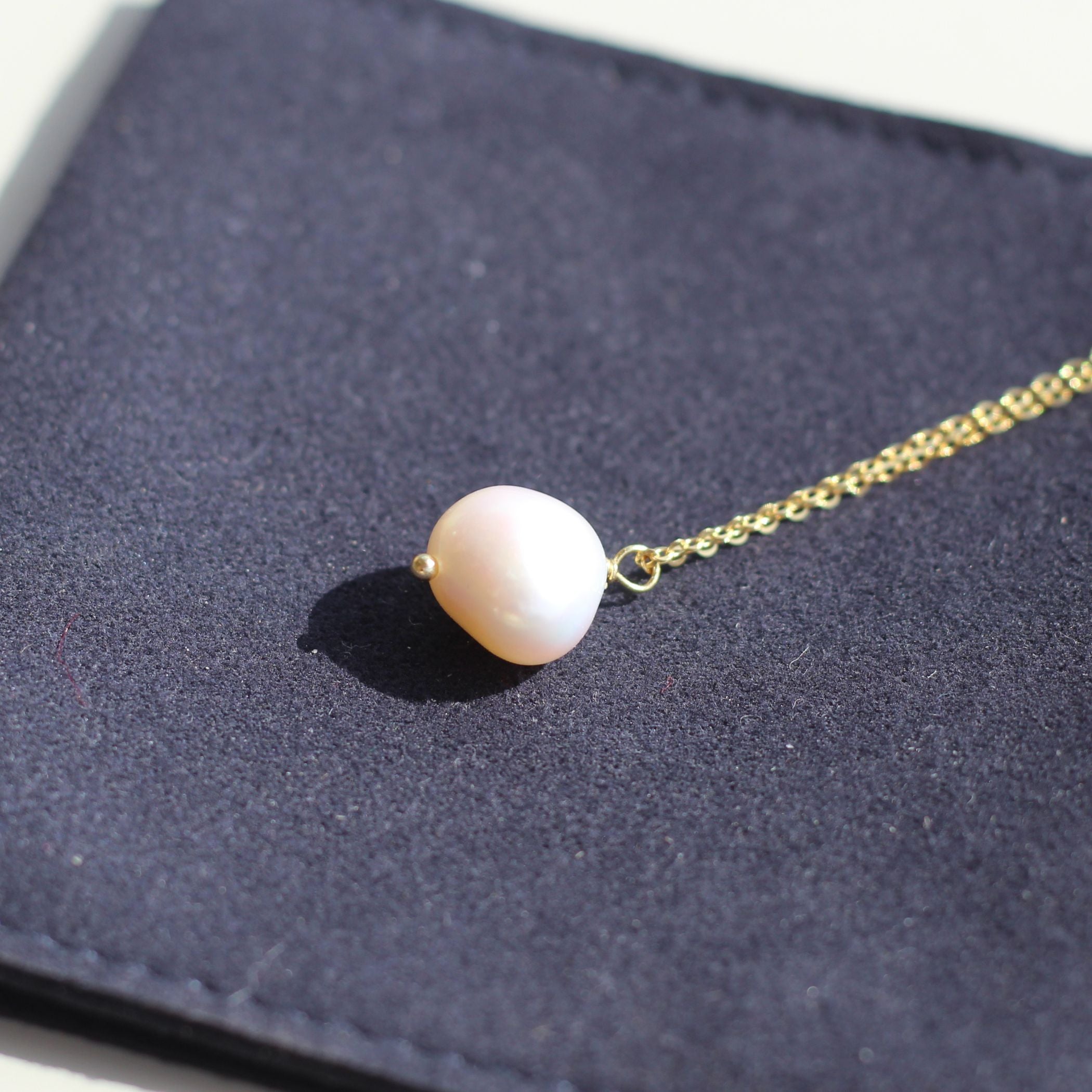 Celestial Droplet Pearl Gold Necklace for Women - Elegant 18K Gold Plated Pendant Necklace Jewelry Gift for Her - Perfect for Weddings, Anniversaries & Special Occasions