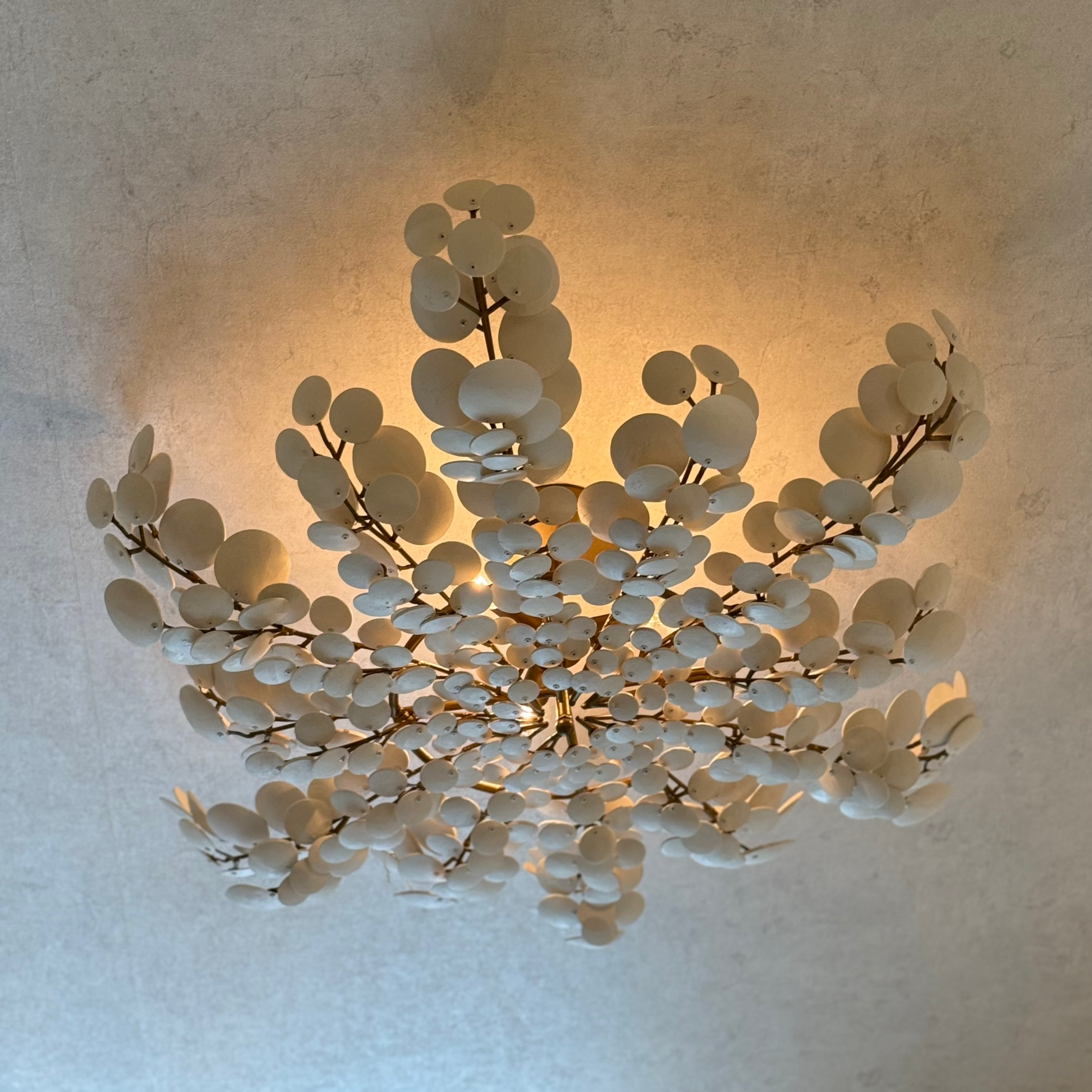 Bilal Flush Mount Ivory Coconut Shell Ceiling Light - Natural Coconut Shell Pendant Lamp for Living Room, Bedroom, or Dining Room - Boho Coastal Home Decor Lighting Fixture