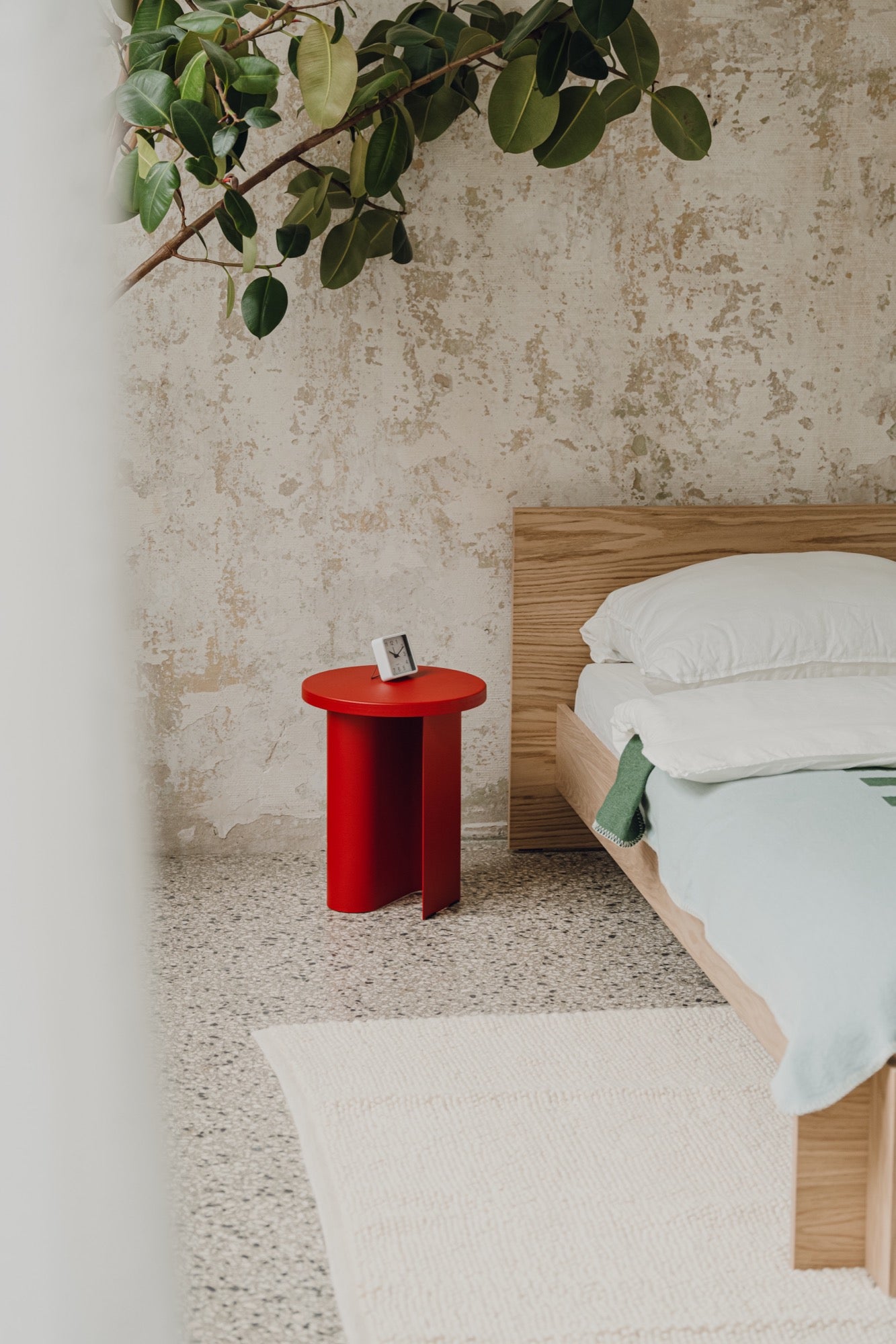 Modern Sato Side Table in Tomato Red - Stylish End Table for Living Room, Bedroom, or Office - Perfect for Small Spaces and Home Decor