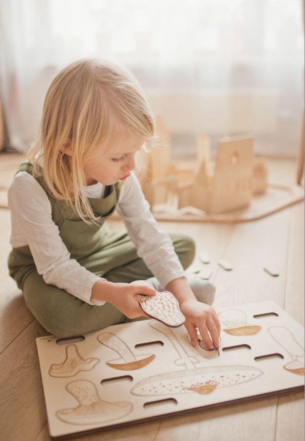 Premium Wooden Mushroom Puzzle - Fun & Educational Toy for Kids & Adults - Perfect for Family Game Nights & Montessori Learning Activities
