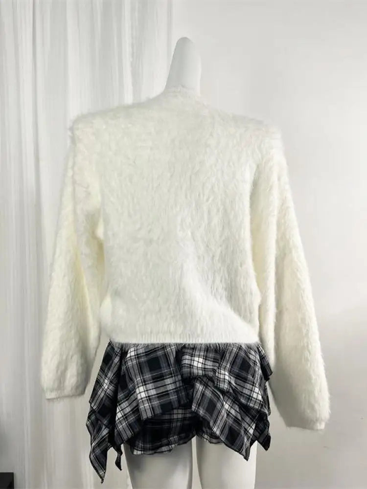 Women's White Mink Flower Embroidered Knit Sweater - Retro Round Neck Long Sleeve Pullover for Autumn Winter | Cozy Vacation Outfit, Casual Wear & Holiday Fashion