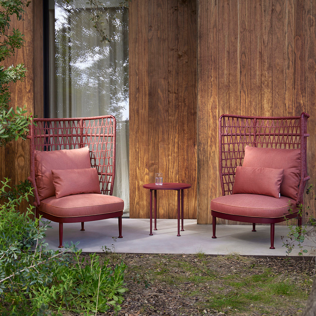 Premium Curio Outdoor High Back Lounge Chair - Comfortable Patio Furniture for Relaxing in Your Garden, Poolside, or Backyard