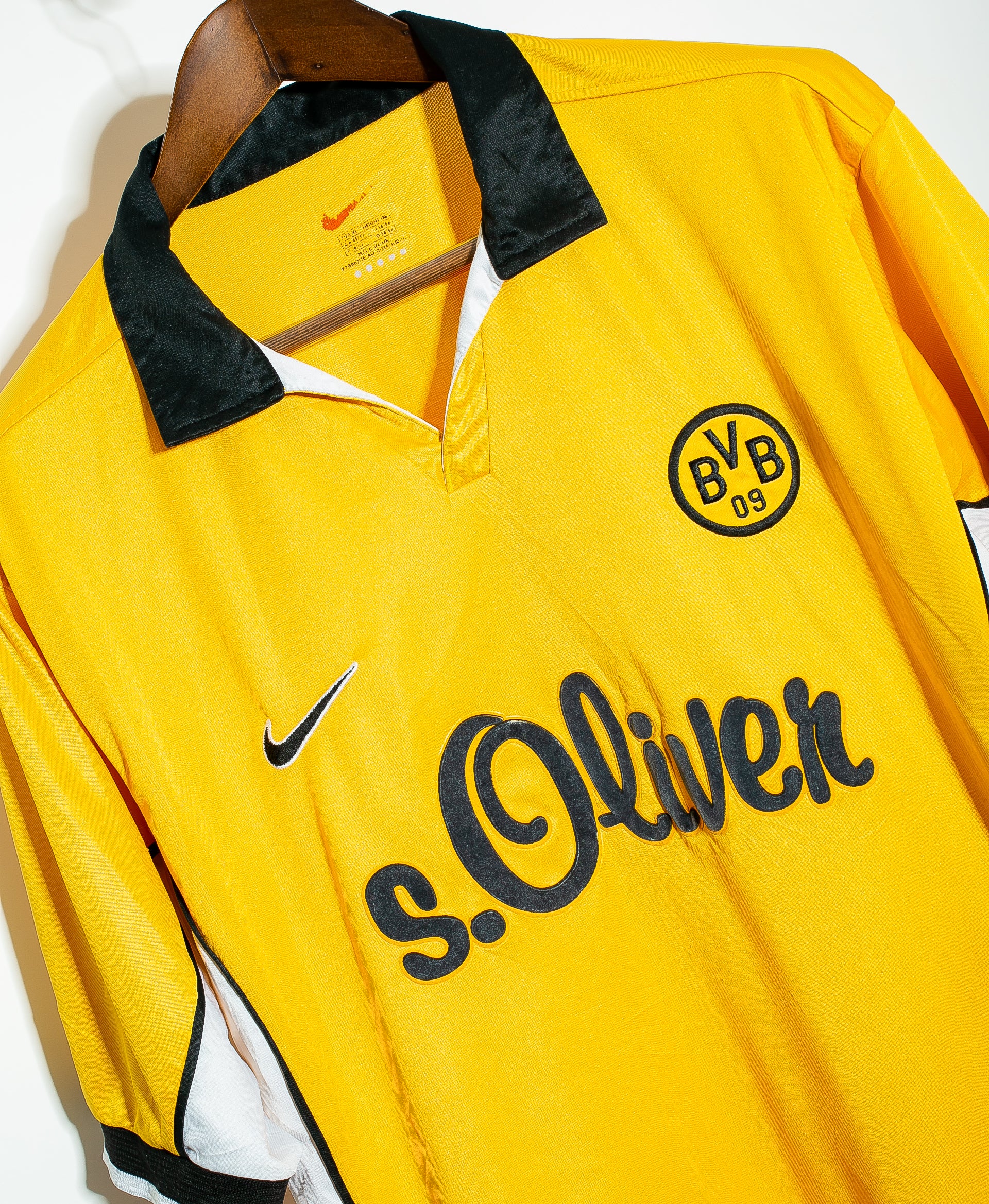 1999 Borussia Dortmund Home Jersey - Authentic XL Soccer Shirt for Fans & Collectors - Perfect for Matchdays, Gifts & Memorabilia