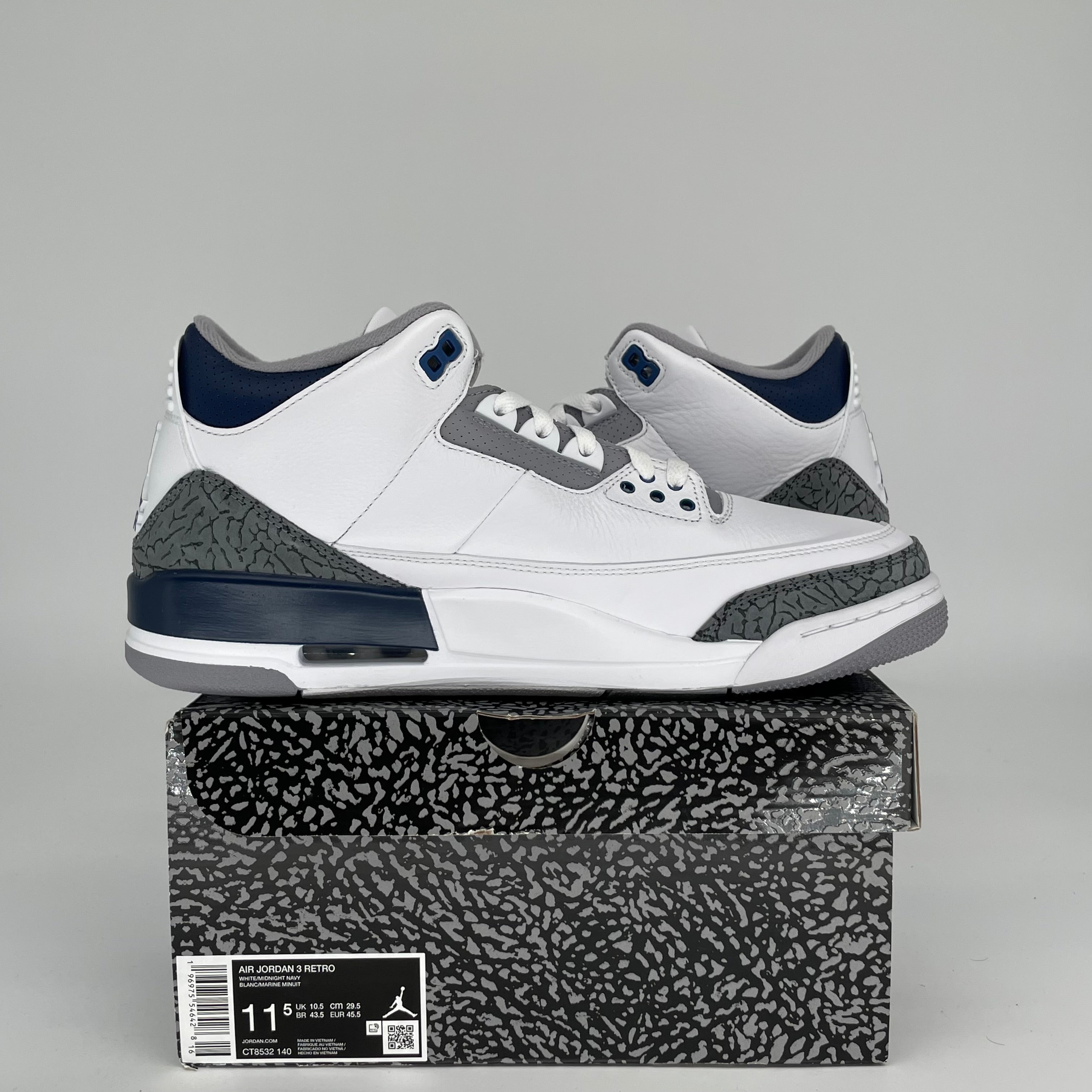 AIR JORDAN 3 Retro Midnight Navy Men's Basketball Shoes Size 11.5 (CT8532-140) - Perfect for Streetwear & Court Performance