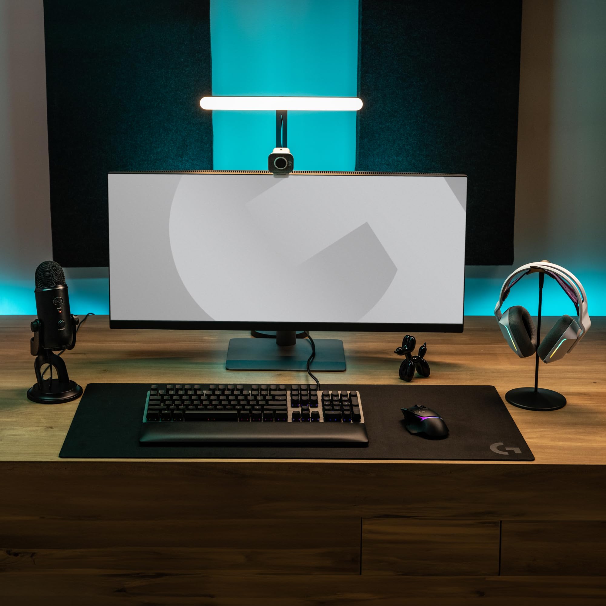 Logitech G513 Mechanical Gaming Keyboard with RGB LIGHTSYNC, GX Brown Tactile Switches, Aluminum Case - Carbon Black | USB Passthrough, Customizable Keys for PC Gaming & Office Work