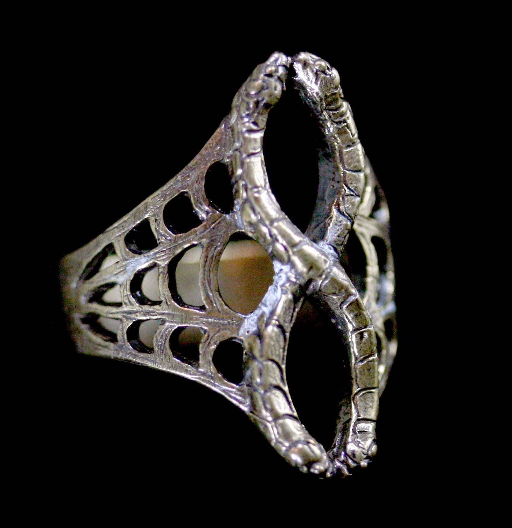 Medusa's Lace Ouroboros Brass Ring - Vintage Gothic Jewelry for Women, Handmade Snake Symbol Ring - Perfect for Halloween, Cosplay & Witchy Aesthetic