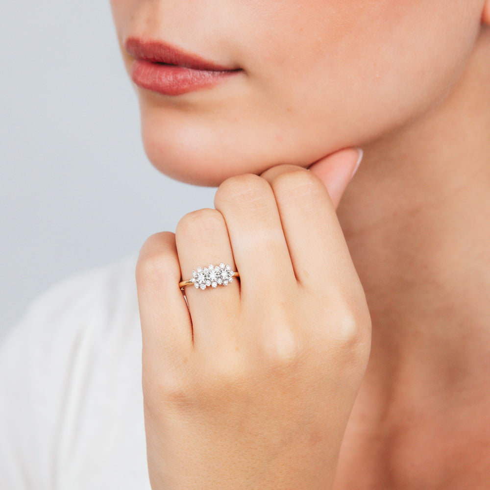 1/10 Carat Diamond Ring with 19 Round Brilliant Diamonds in 9ct Yellow Gold - Elegant Wedding Band, Anniversary Gift & Engagement Ring for Women