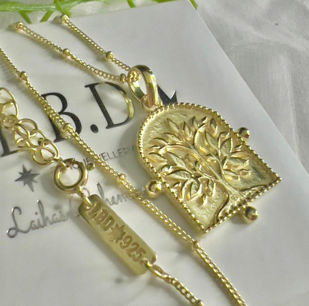Laihas Premium Tree of Life Gold Necklace for Women - Elegant 18K Gold Pendant Necklace, Spiritual Jewelry Gift for Mom, Wife, Daughter - Perfect for Weddings, Anniversaries & Special Occasions