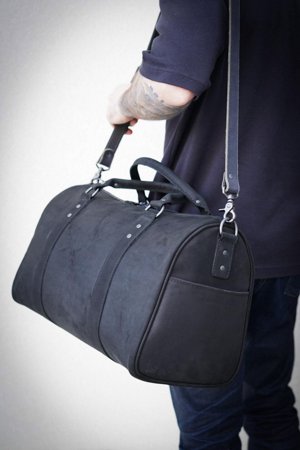 Premium Nubuck Onyx Overnight Duffle Bag - Water-Resistant Travel Duffel for Gym, Weekend Trips & Outdoor Adventures