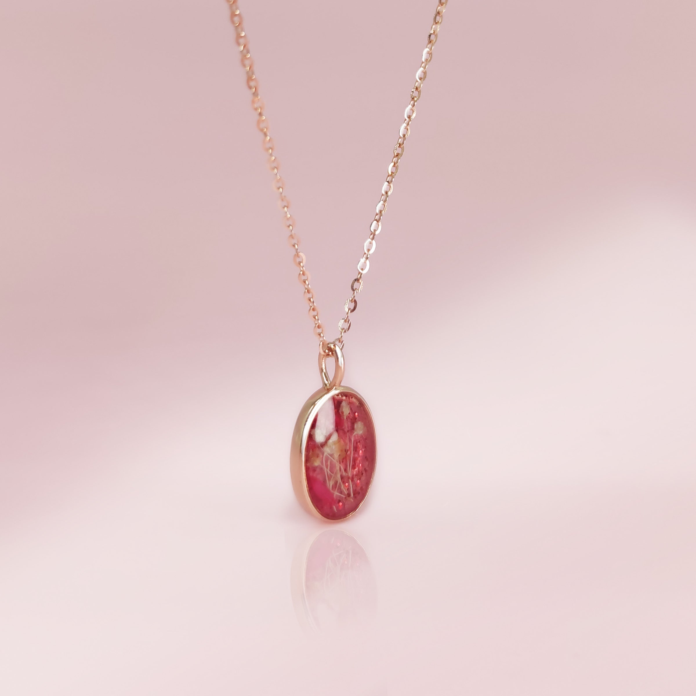 Elegant Solid Gold Oval Dried Flower Necklace for Weddings, Funerals & Special Occasions - Perfect Bridal Jewelry, Memorial Gift & Keepsake