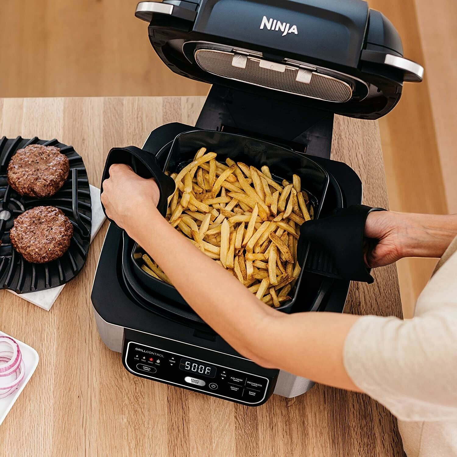 Ninja Foodi 5-in-1 Indoor Grill with Air Fryer, Roast, Bake, Dehydrate & Sear - IG302QBL | Perfect for Healthy Cooking, Family Meals & Quick Weeknight Dinners