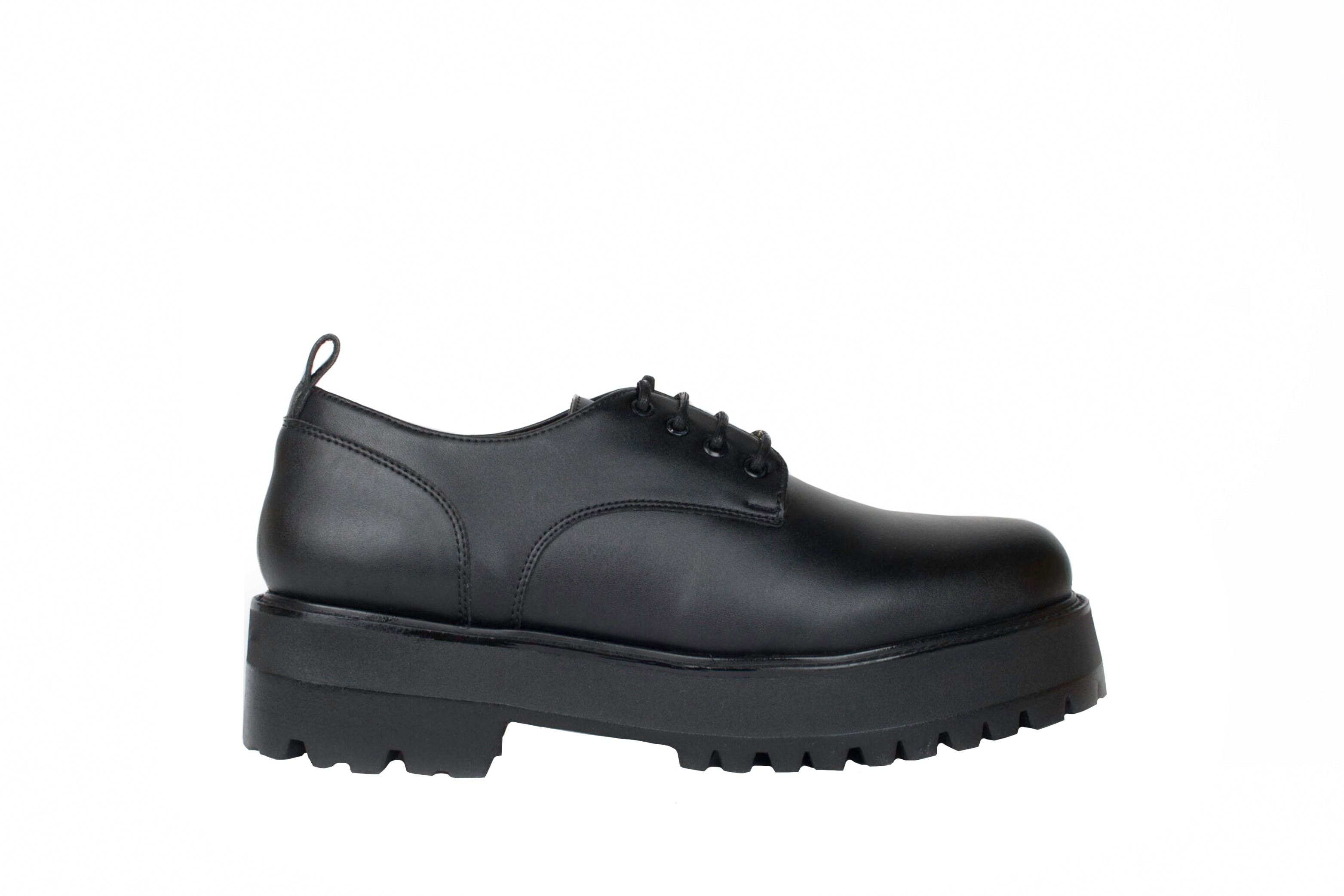 Farah Chunky Derby Shoes with Green Laces - Stylish Men's Casual & Dress Shoes for Office, Dating & Everyday Wear