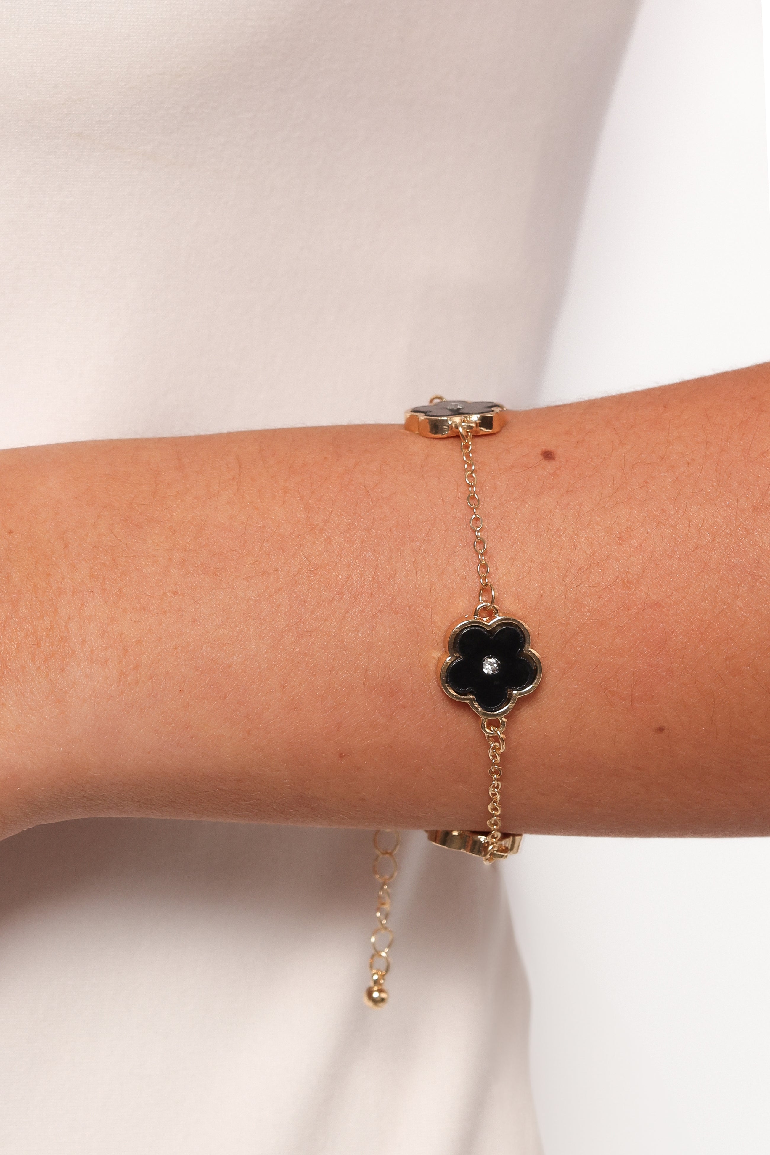 Dorothea Floral Necklace and Bracelet Set - Elegant Gold Jewelry for Women, Perfect for Weddings, Parties & Everyday Wear