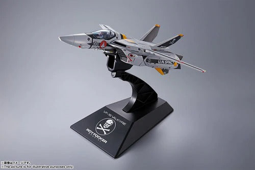 Bandai DX Chogokin Macross VF-1S Valkyrie Roy Focker Special Edition Action Figure with First Release Bonus - Collectible Anime Robot Toy for Display & Gifting