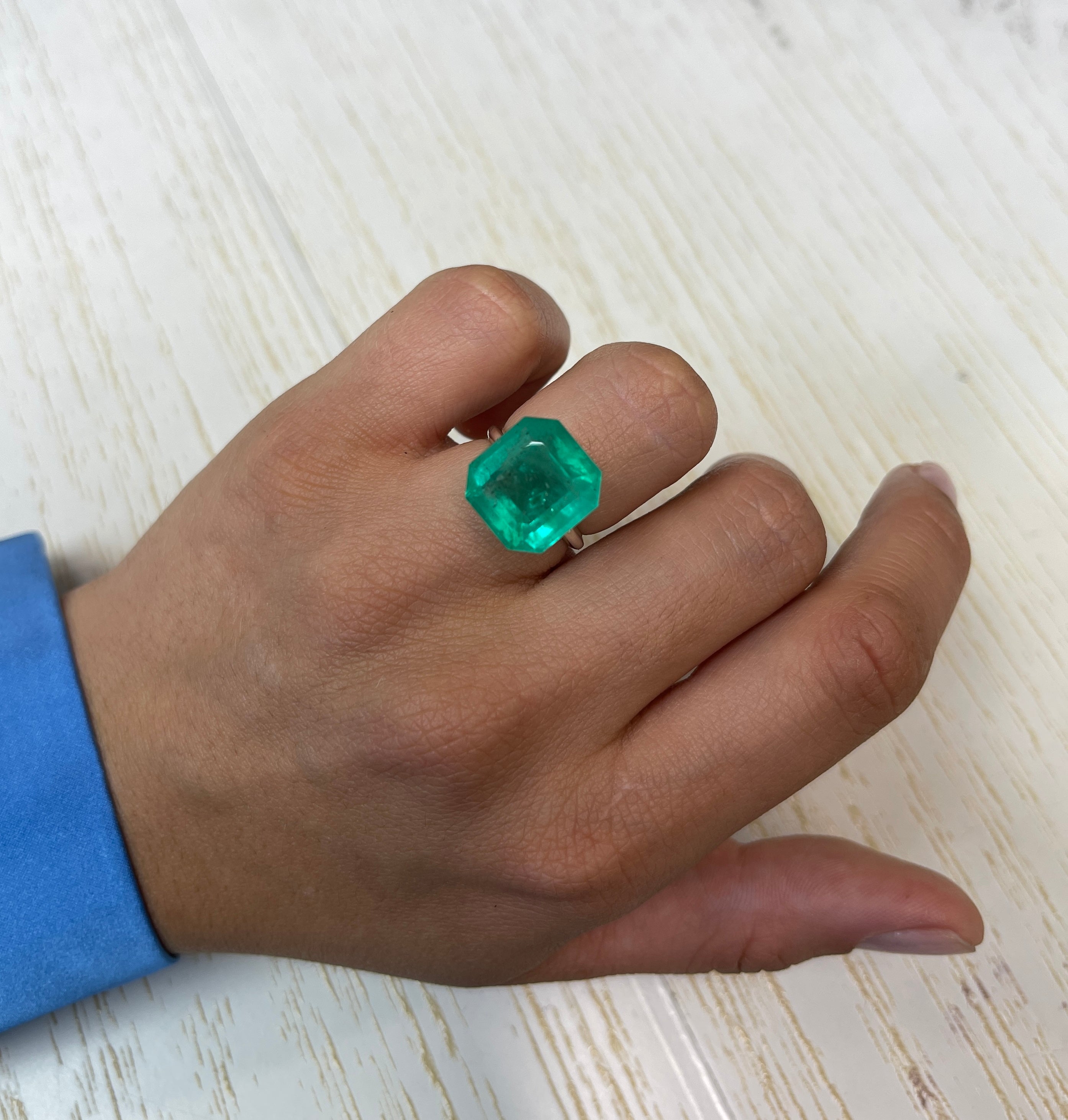 11.64 Carat Natural Colombian Emerald Asscher Cut Loose Gemstone - Earthy Green 14x14mm for Jewelry Making & Engagement Rings