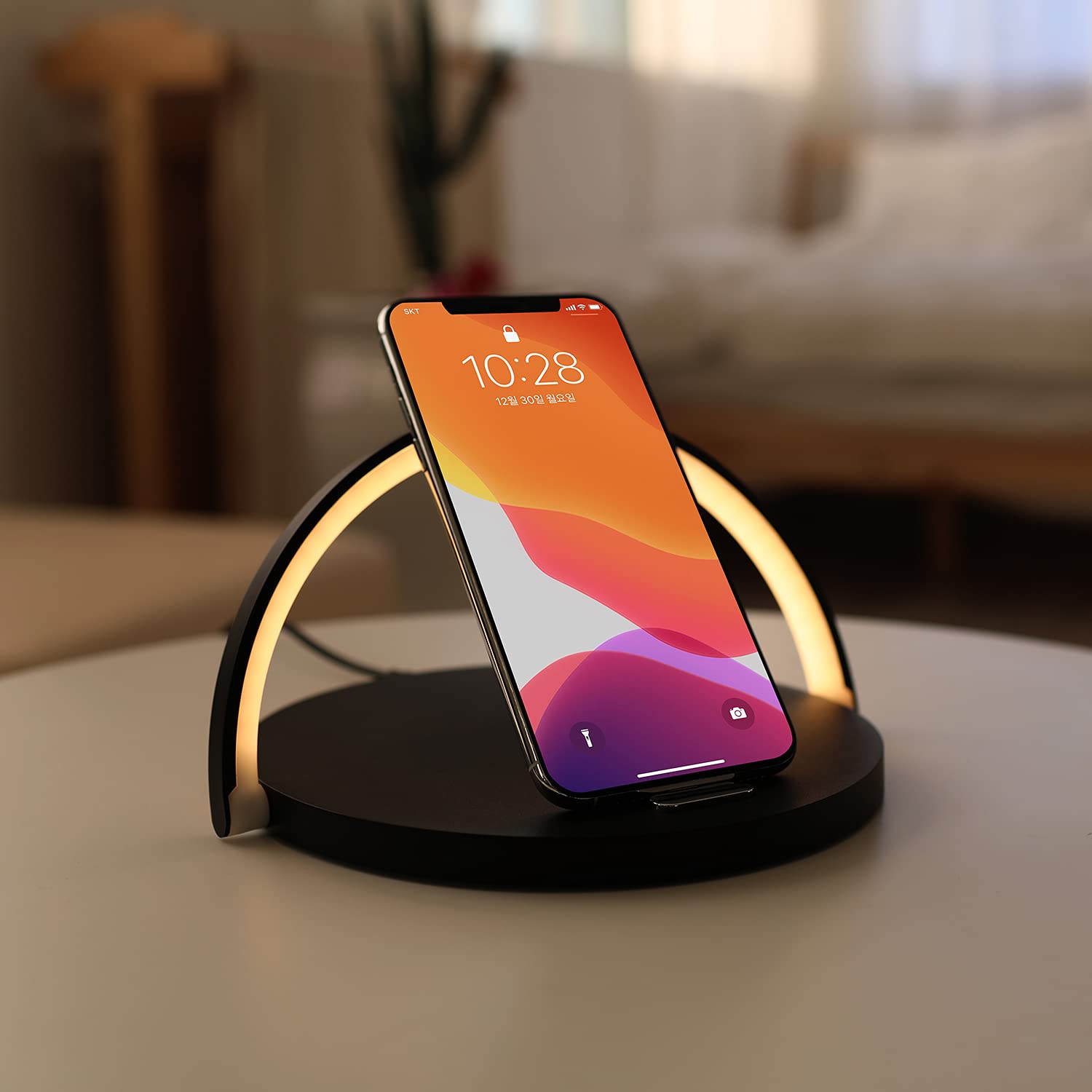 Mooas Modern Wood Wireless Charging Nightlight - 15W Fast Wireless Charger with Touch Control & 3-Level Brightness - Compatible with iPhone & Galaxy - Perfect for Bedroom Nightstand, Office Desk, and Home Decor (Black)