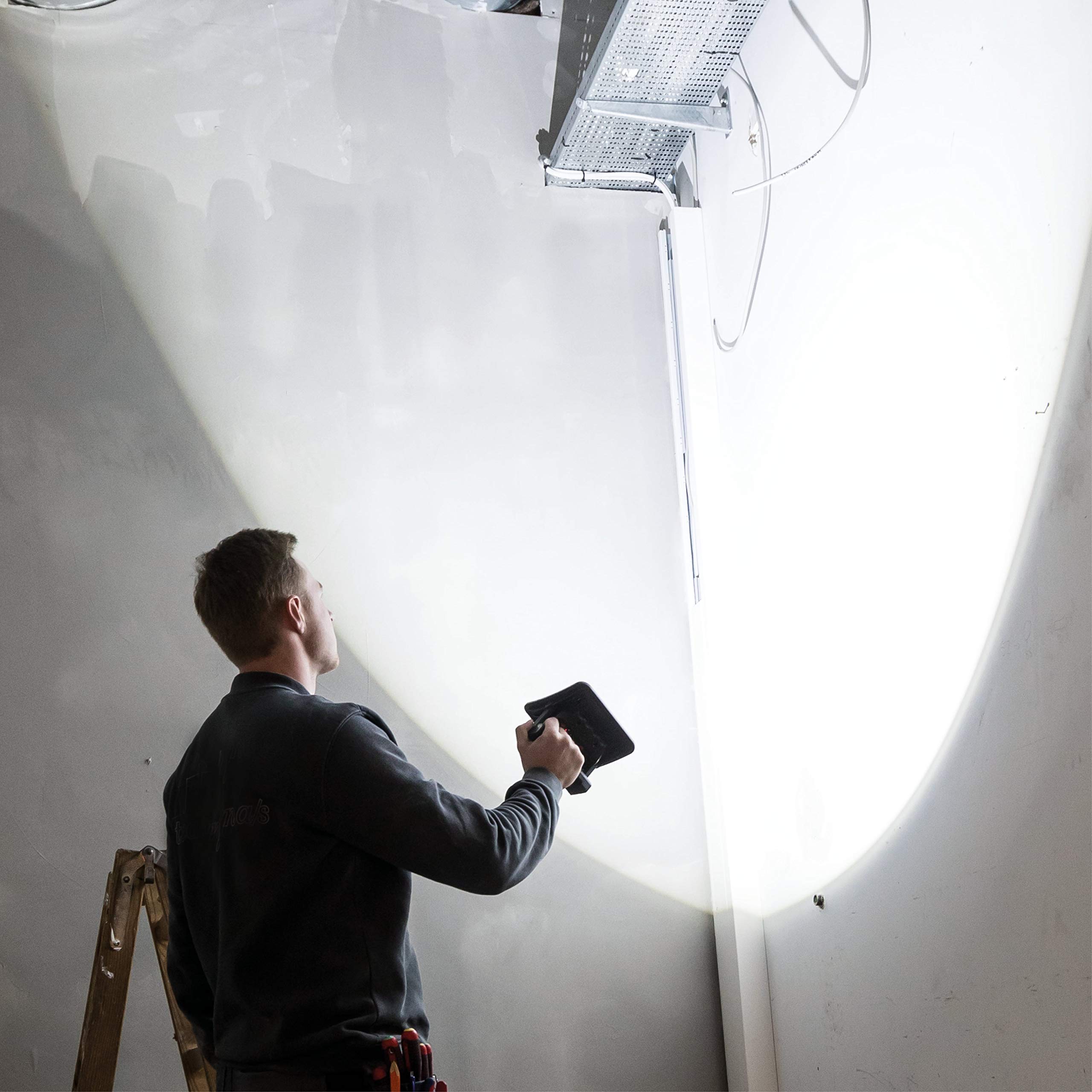 SCANGRIP NOVA R Rechargeable COB LED Floodlight - 2000 Lumens, Handheld Work Light with 5-Step Dimming, Powerful Built-in Magnet & USB Power Bank | IP67 Waterproof, Slim Compact Design for Long Runtime | Perfect for Automotive Repair, Construction Sites, Camping & Emergency Lighting