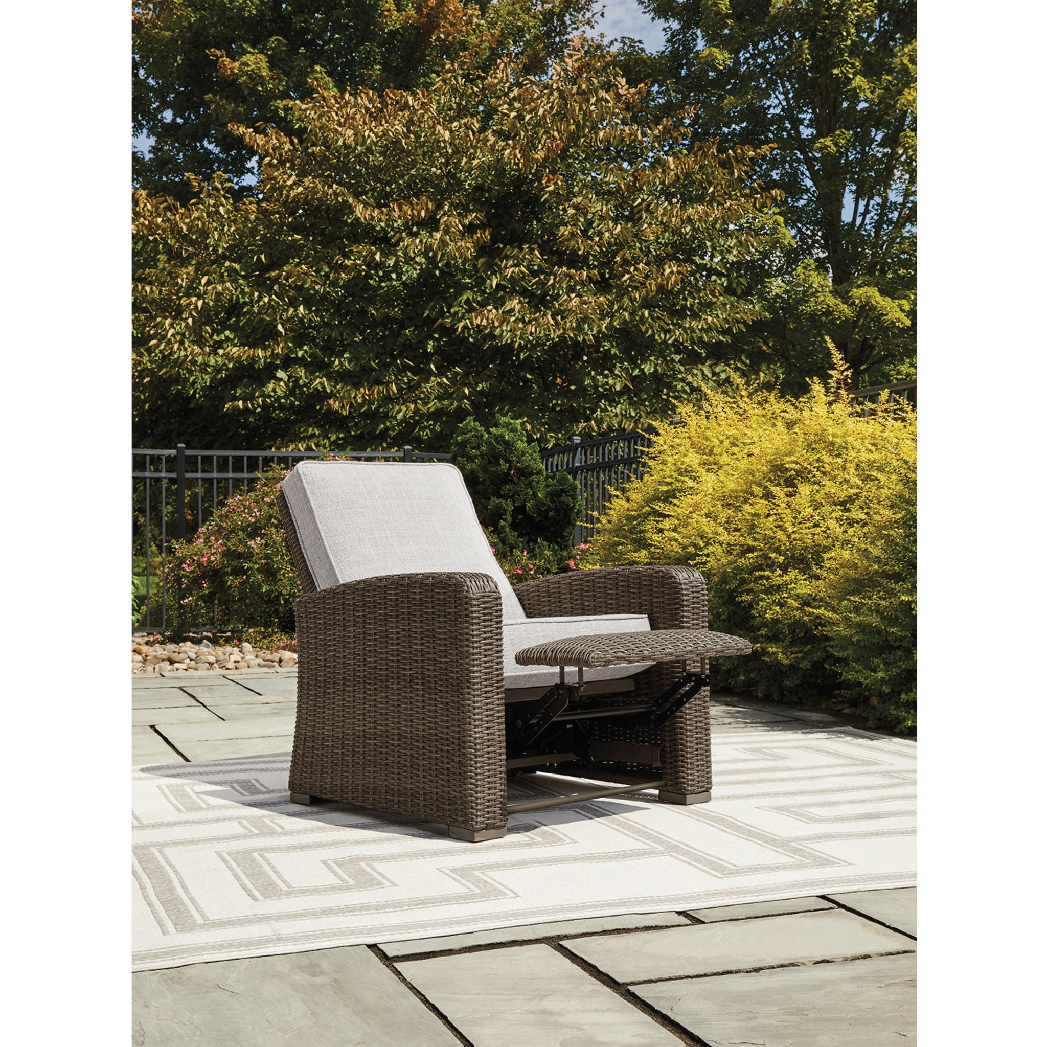 Beachcroft Outdoor Recliner Chair - Adjustable Patio Lounge Chair with Cushion, Waterproof & UV Resistant - Perfect for Poolside, Backyard, Beach Relaxation