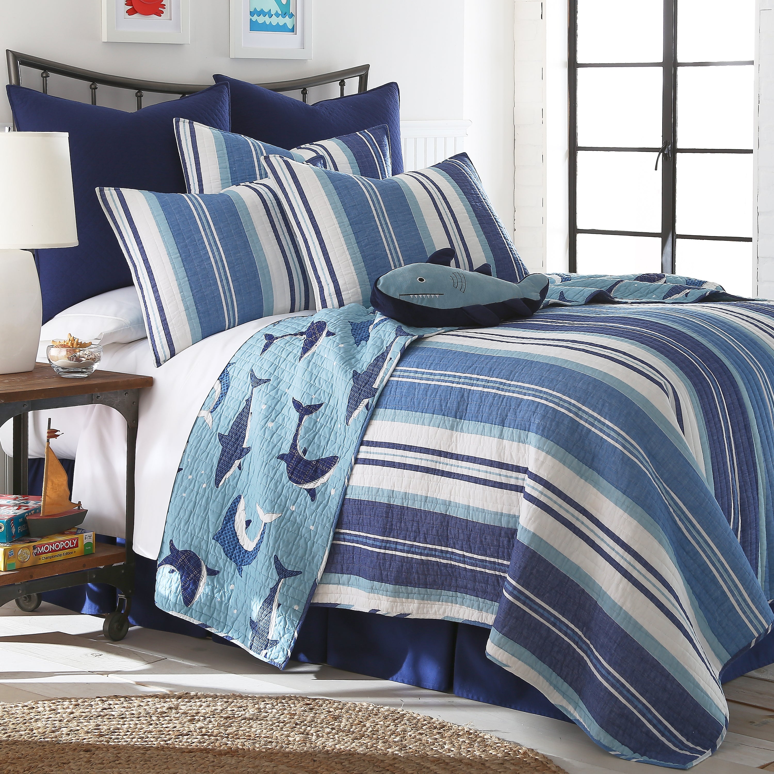 Premium Sammy Shark Quilt Set - Soft & Comfortable Bedding for Kids' Rooms, Nursery Decor, Shark Theme Bedroom Accessories - Perfect for Boys' & Girls' Bedrooms, Baby Showers & Birthday Gifts