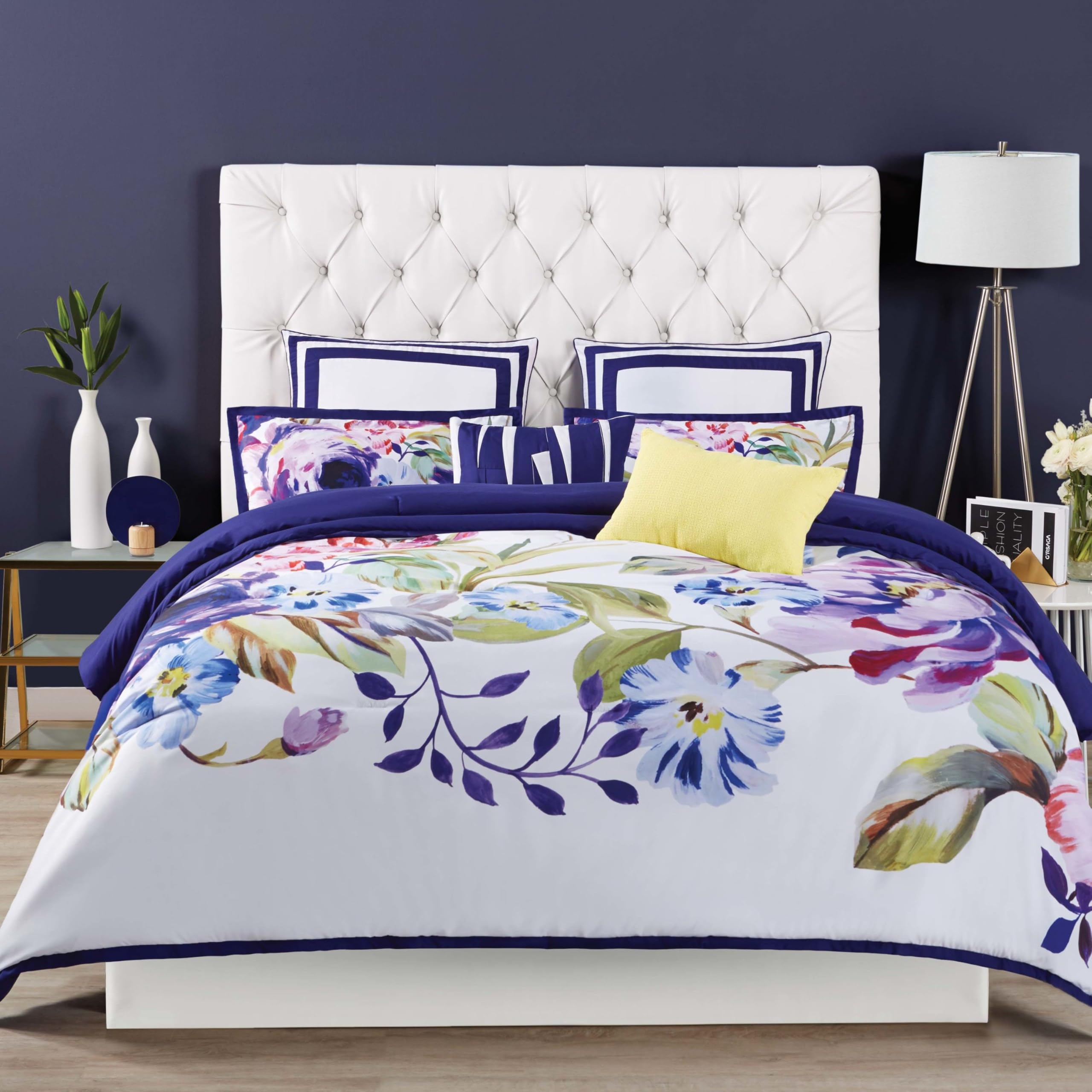 Christian Siriano King Size Comforter Set - Garden Bloom Floral Design, Luxury Bedding for Master Bedroom, Hotel Style Home Decor
