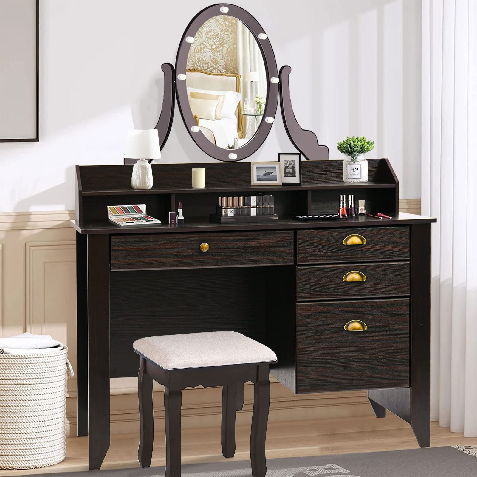 Catrimown Computer Desk with Drawers & Hutch - 47