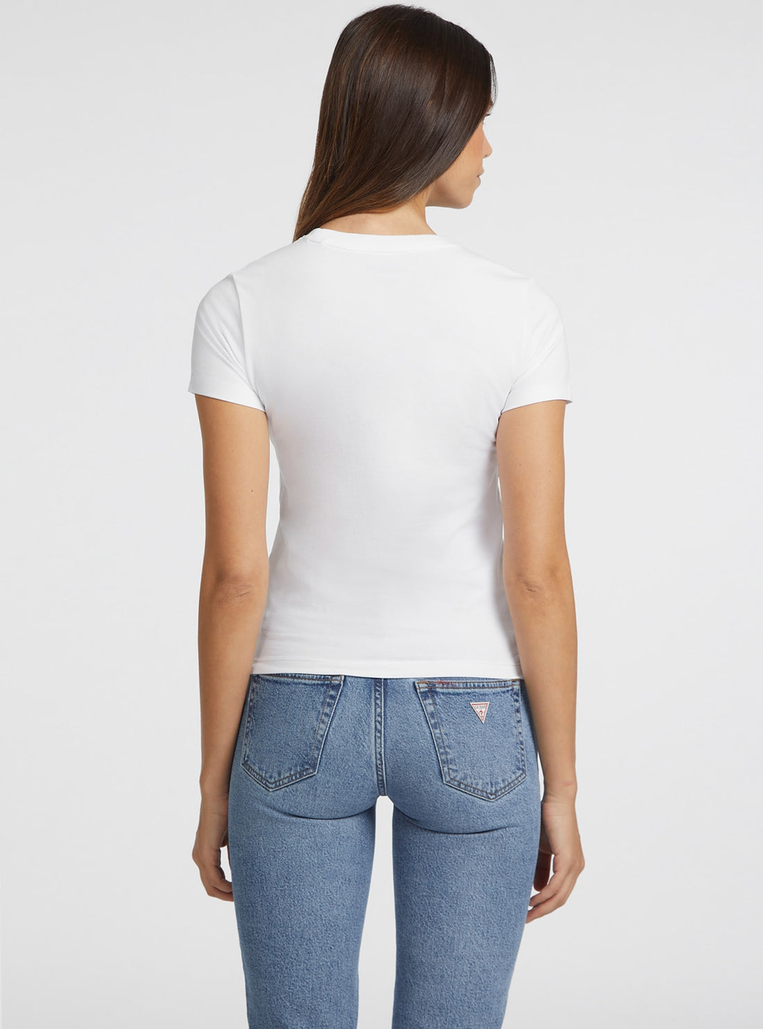 GUESS Jeans Women's White Short Sleeve Logo T-Shirt - Casual Cotton Tee for Everyday Wear, Street Style & Summer Outfits