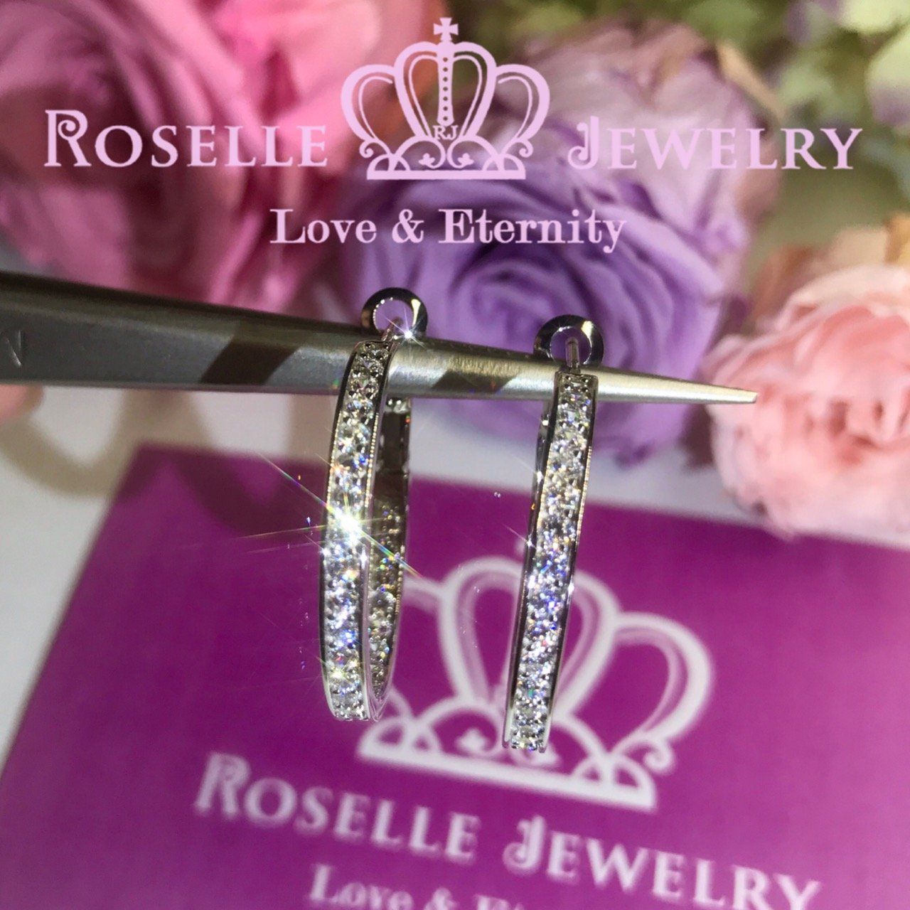 Stylish Gold Hoop Earrings for Women - Trendy Dangle Huggie Earrings for Everyday Wear | Perfect for Parties, Work & Casual Outfits