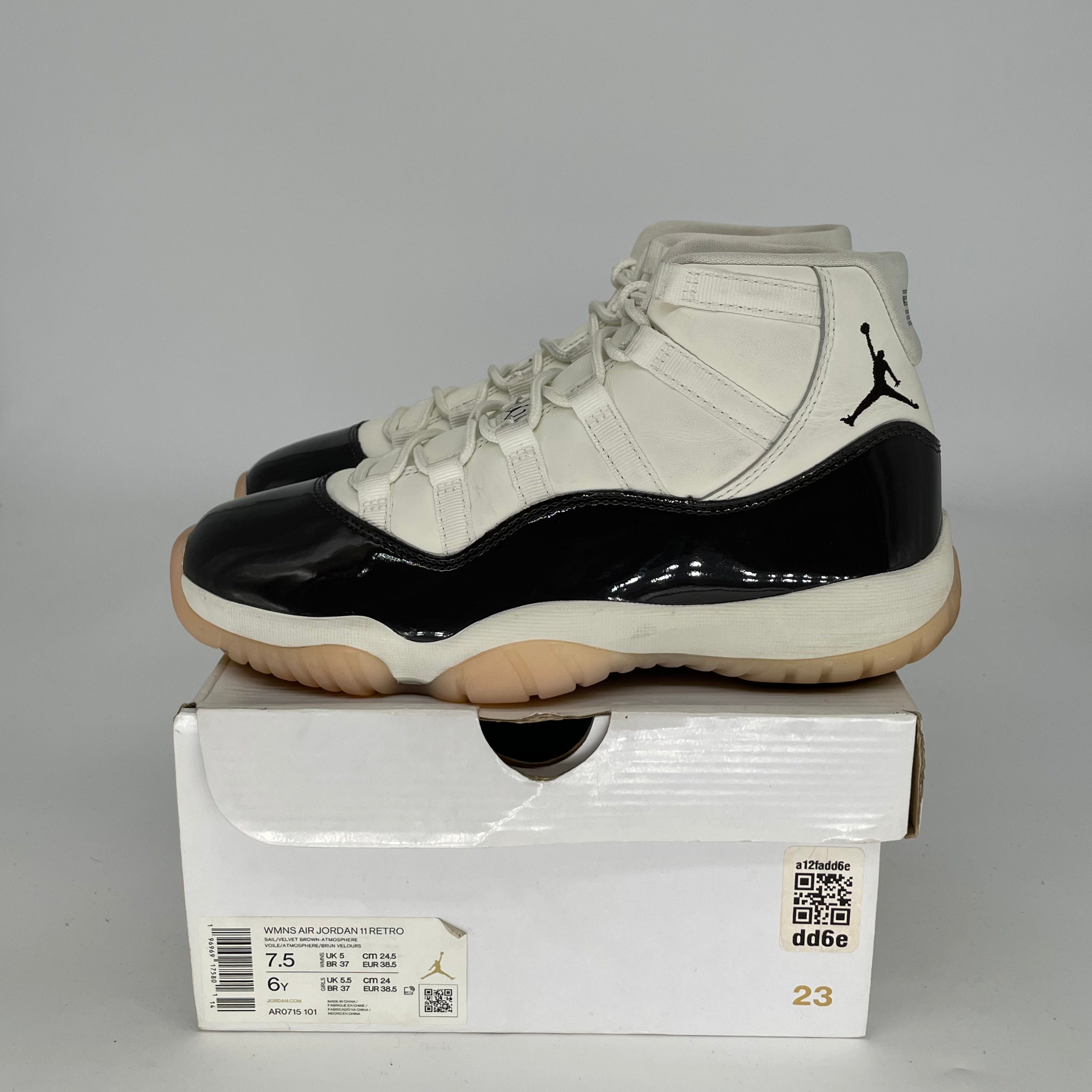 Original Air Jordan 11 Retro 'Neapolitan' Women's Size 6/7.5W (AR0715-101) - Basketball Shoes for Women, Casual Streetwear Sneakers for Running & Gym Workouts