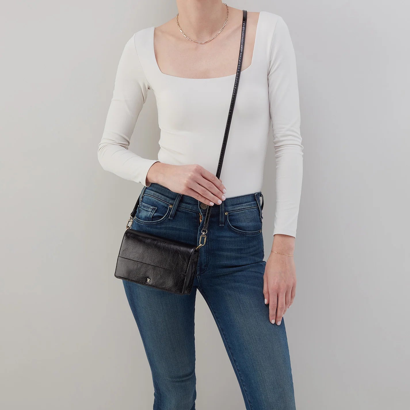 HOBO JILL Crossbody Phone Purse for Women - Stylish & Compact Shoulder Bag with Adjustable Strap - Perfect for Travel, Shopping, and Everyday Use