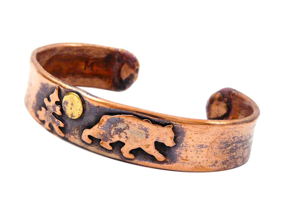 Handcrafted American Rustic Copper Cuff Bracelet with Bear Design – Perfect for Outdoor Adventures and Nature-Inspired Fashion