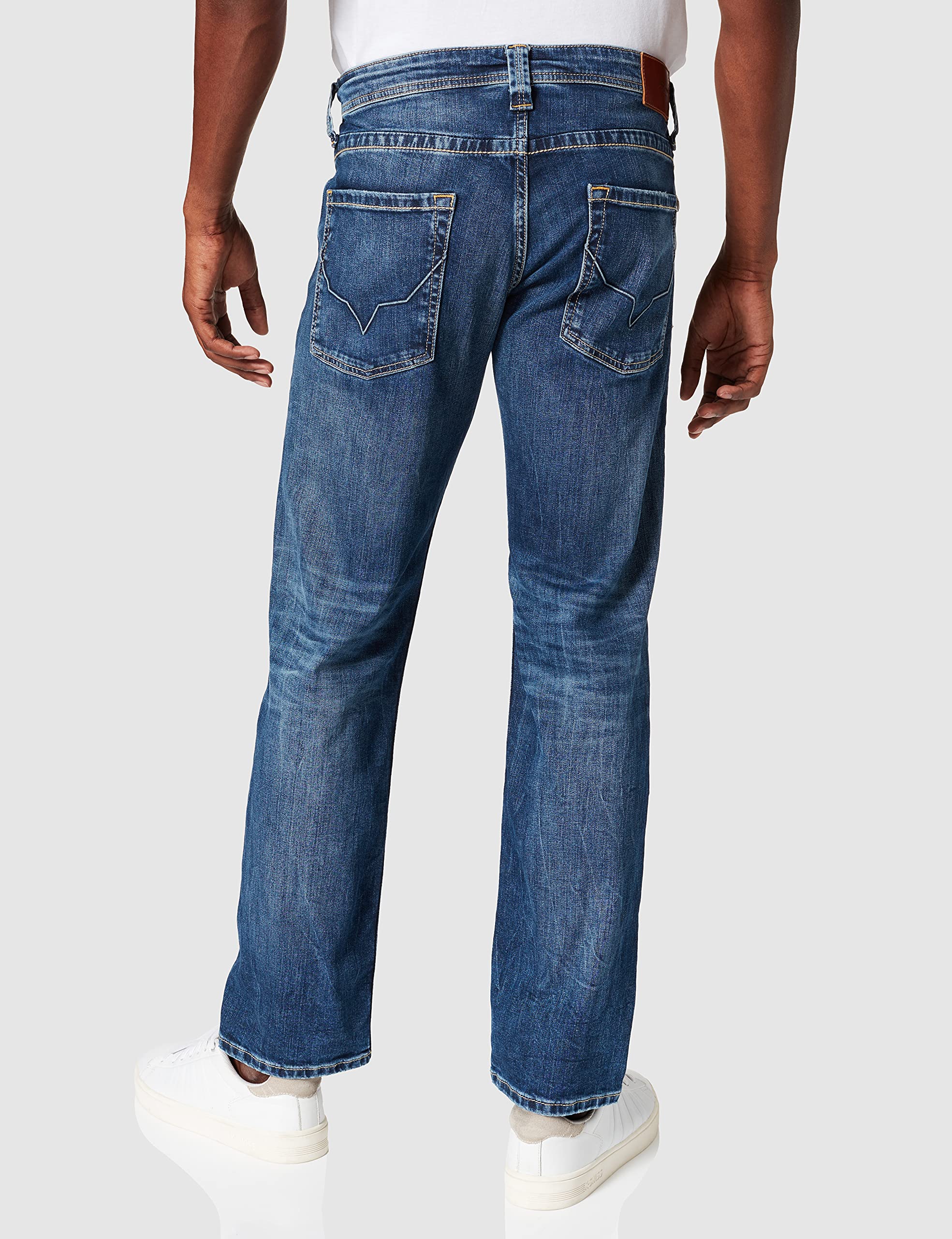 Pepe Jeans Cash L36 33 - Premium Men's Slim Fit Jeans | Comfortable & Stylish Denim Pants for Casual Wear | Perfect for Everyday Outfits, Date Nights & Weekend Looks