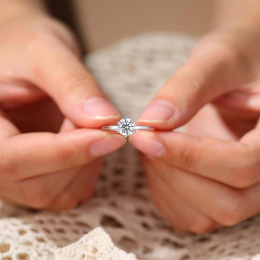 Exquisite Women's Diamond & Moissanite Rings – Elegant Wedding, Engagement & Anniversary Jewelry for Her