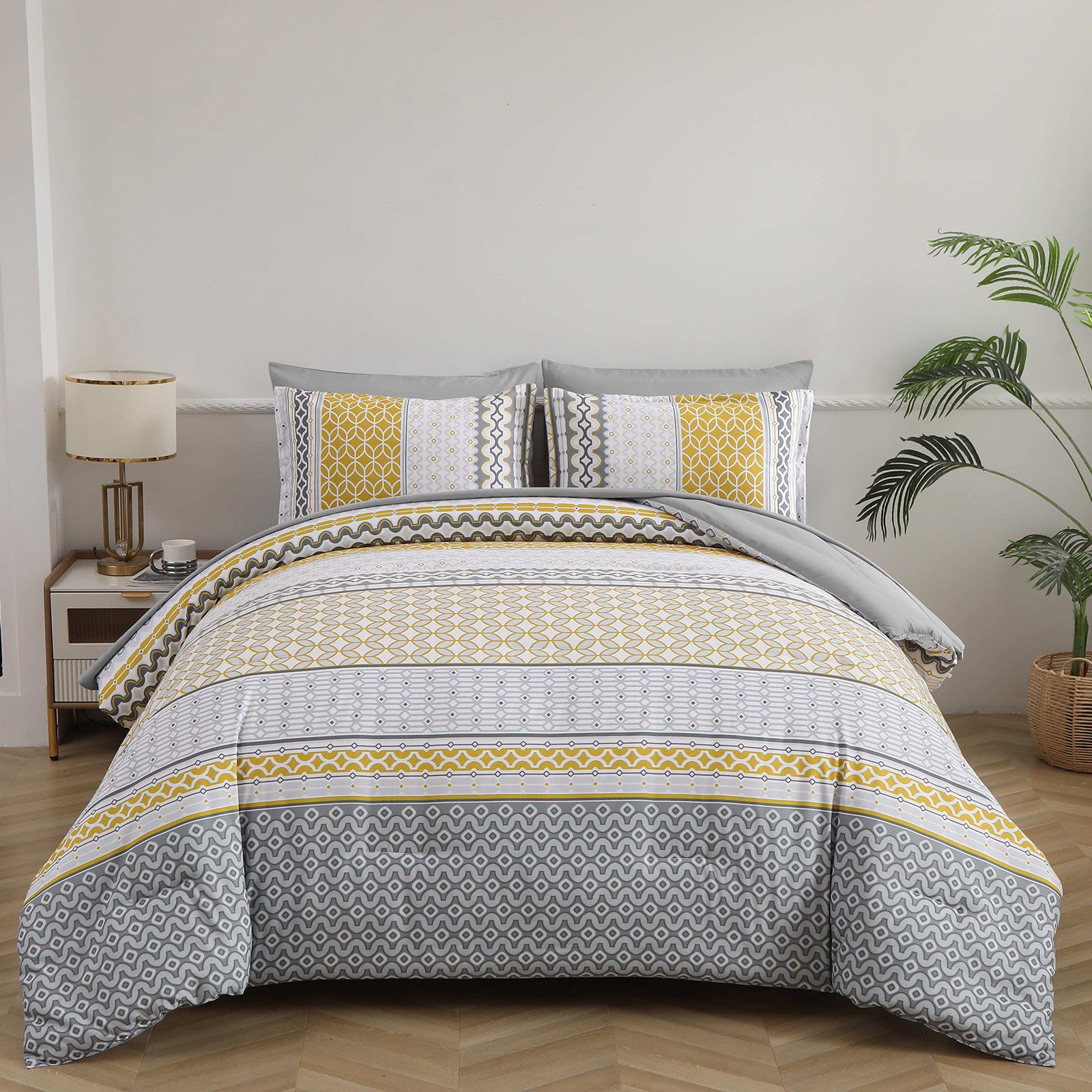 Floral Stripes King Size Comforter Set - 3 Piece Luxury Bedding with Pillowcases for Master Bedroom & Guest Room Decor