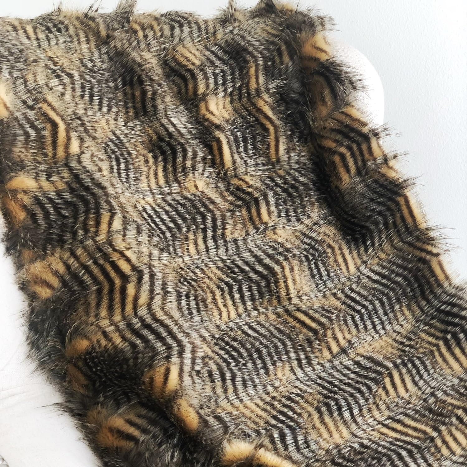 Plush Brown Porcupine Mocha Faux Fur Luxury Throw Blanket 36