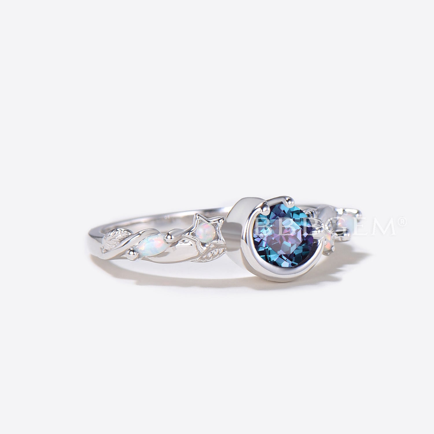 14K Sterling Silver Moon and Star Ring with Alexandrite & Opal - Elegant Wedding Band for Women, Perfect for Engagement, Anniversary, and Special Occasions