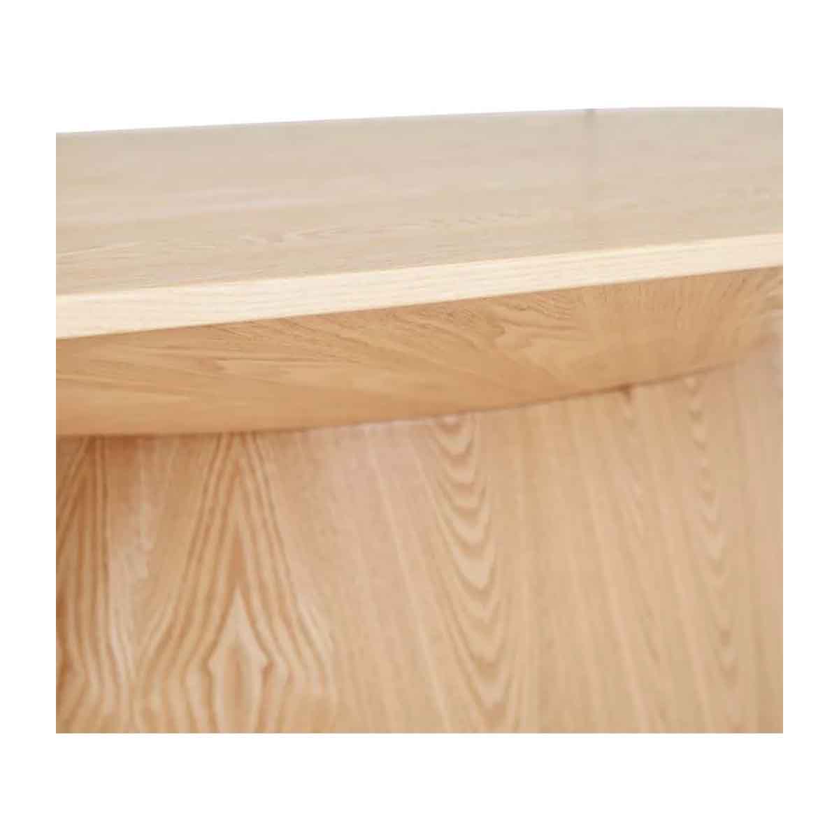 Elegant Oval Dining Table for Home & Restaurant - Classic Wooden Design for Family Gatherings & Fine Dining