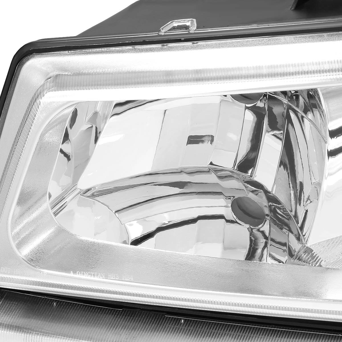 2003-2006 Chevy Silverado 1500 2500 3500 Chrome Clear Headlight Assembly with Bumper Signal Lamps - Replacement Headlights for Improved Night Visibility & Style Upgrade