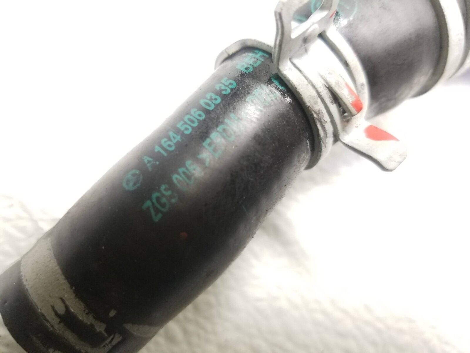 Mercedes ML500 Engine Coolant Hose Pipe Line OEM Replacement for 2006-2011 Models - Perfect for Cooling System Repairs & Maintenance