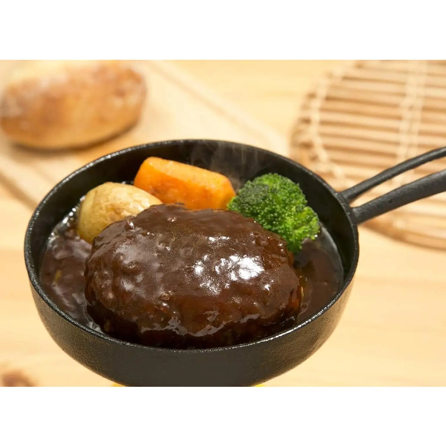 Ikenaga Cast Iron Small Frying Pan - 8 Inch Mini Skillet for Steak, Eggs & Sizzling Fajitas - Perfect for Stovetop, Oven & Camping Cooking