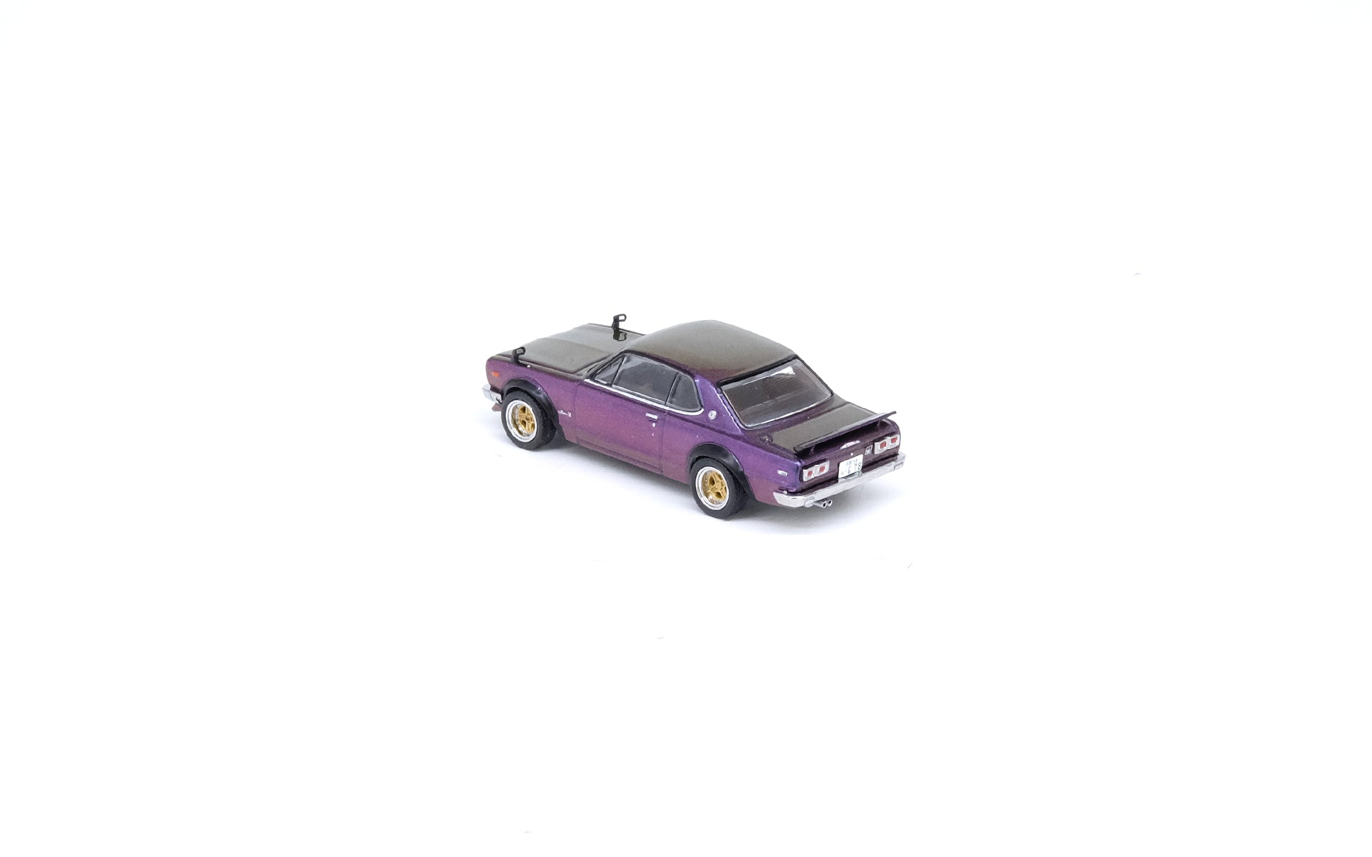 INNO64 1:64 Scale Diecast Model Car - Nissan Skyline 2000GT R (KPGC10) Midnight Purple II - Collectible Miniature Vehicle for Display, Gifts & Racing Enthusiasts