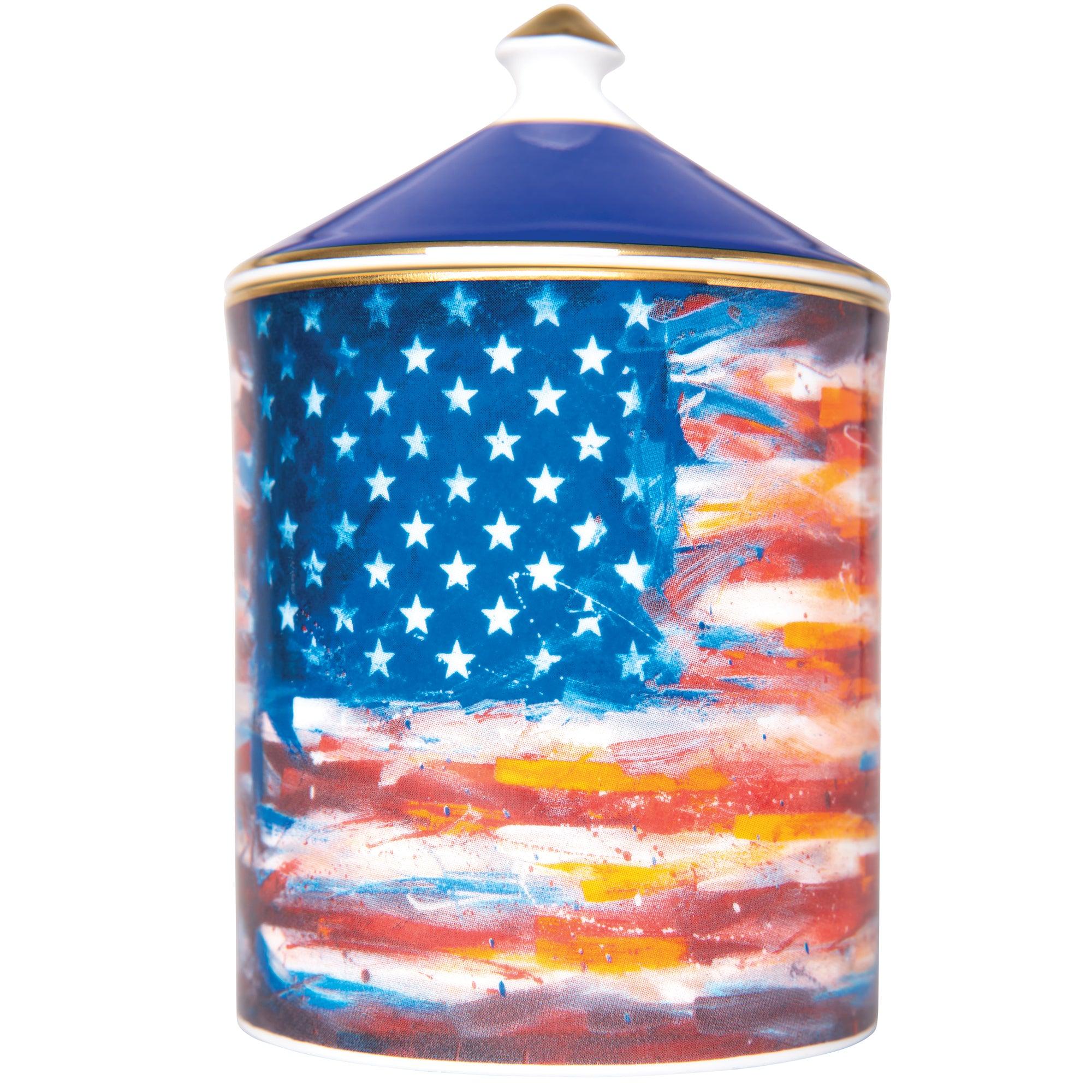 American Flag Woodsmoke Scented Candle with Lid - Patriotic Home Decor, Gift for Holidays & Cozy Fall Evenings