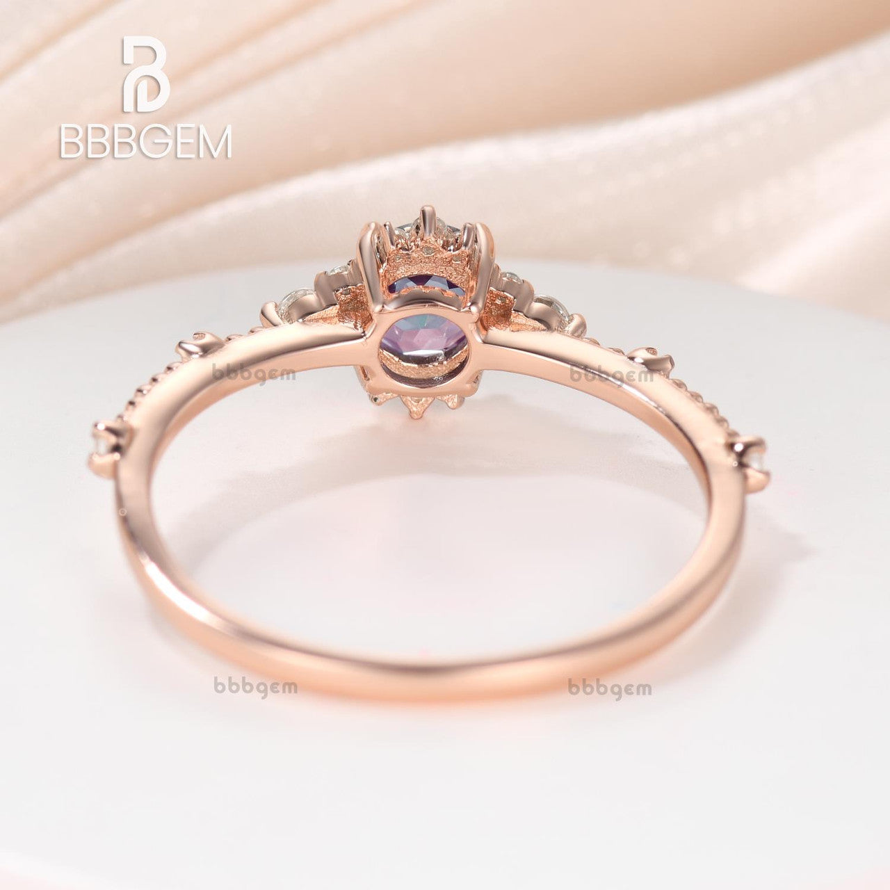 1/2 Carat Round Alexandrite and Diamond Ring in 14K/18K Gold - Minimalist Engagement Ring for Women, Wedding Band, Anniversary Gift for Her